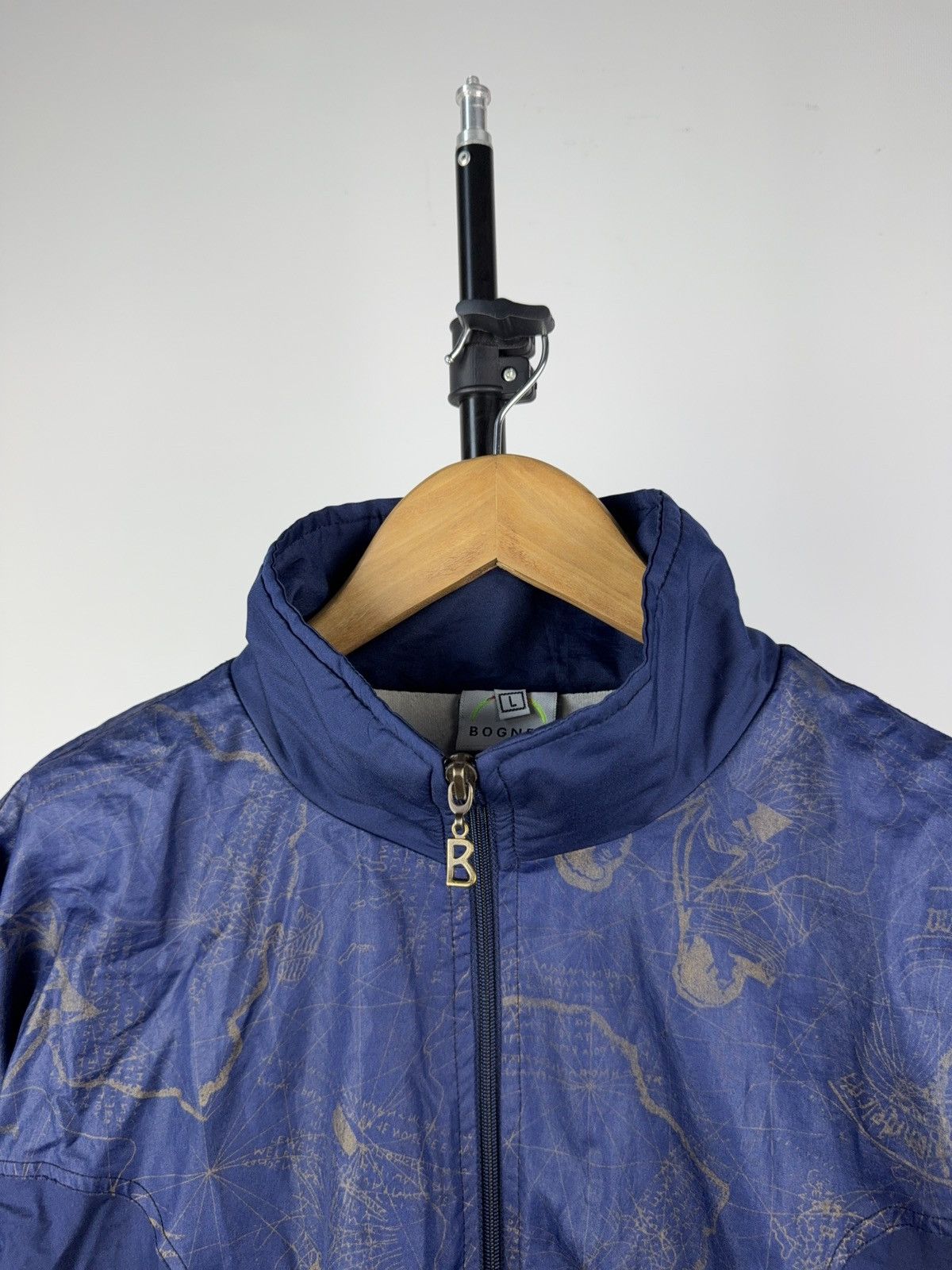 Bogner Vintage Bogner Map Print Windbreaker Jacket Navy Blue L Size US L / EU 52-54 / 3 - 3 Thumbnail