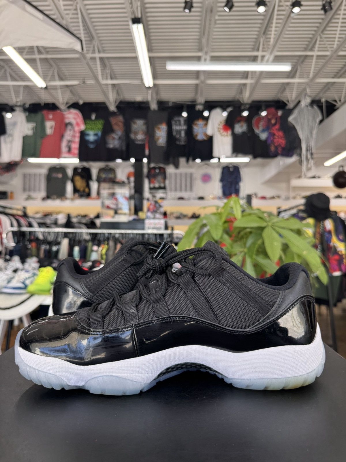Jordan Brand Air Jordan 11 Low Space Jam Size 10 (2024) Size US 10 / EU 43 - 4 Thumbnail