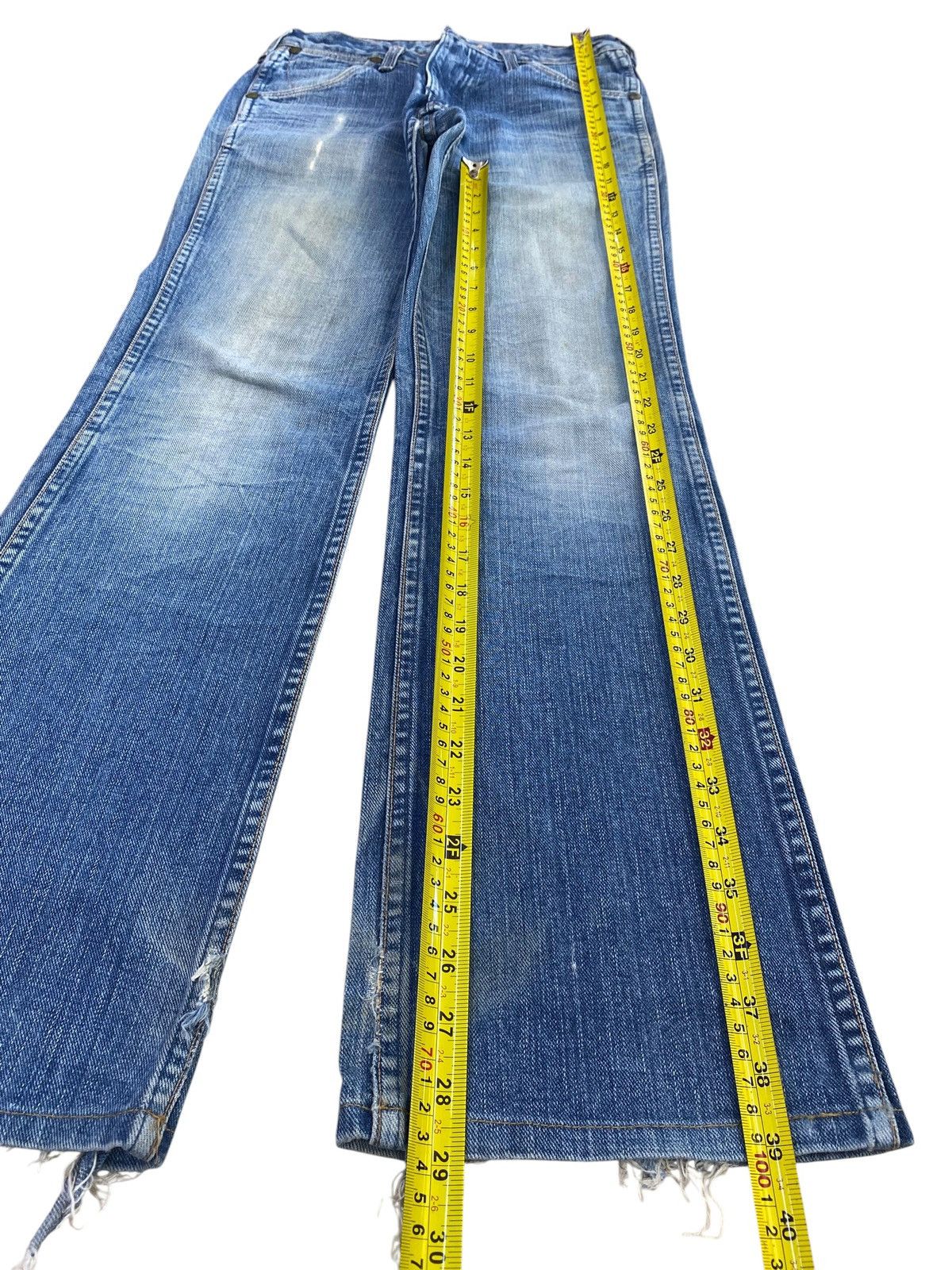 Wrangler Wrangler Brand Whiskers Faded Wash Style Bootcut Jeans Size US 28 / EU 44 - 7 Thumbnail