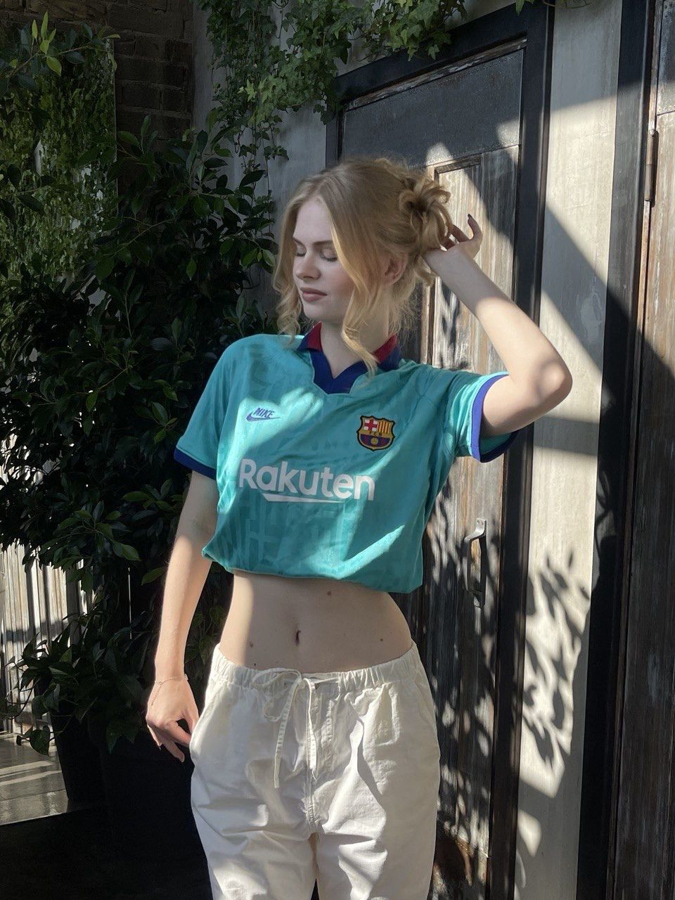 Nike NWT BARCELONA NIKE 2019/2020 FOOTBALL WOMENS THIRD JERSEY Size L / US 10 / IT 46 - 2 Thumbnail