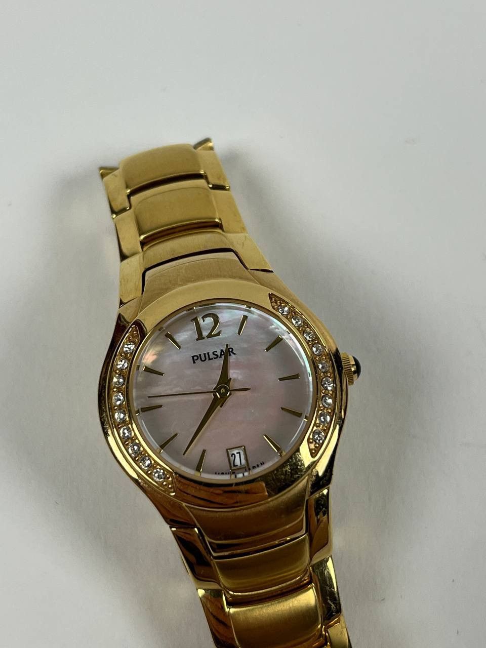 Pulsar × Seiko × Swarovski Pulsar Seiko VX82-X316 Women's Gold Swarowski Diamonds Watch Size ONE SIZE - 1 Thumbnail