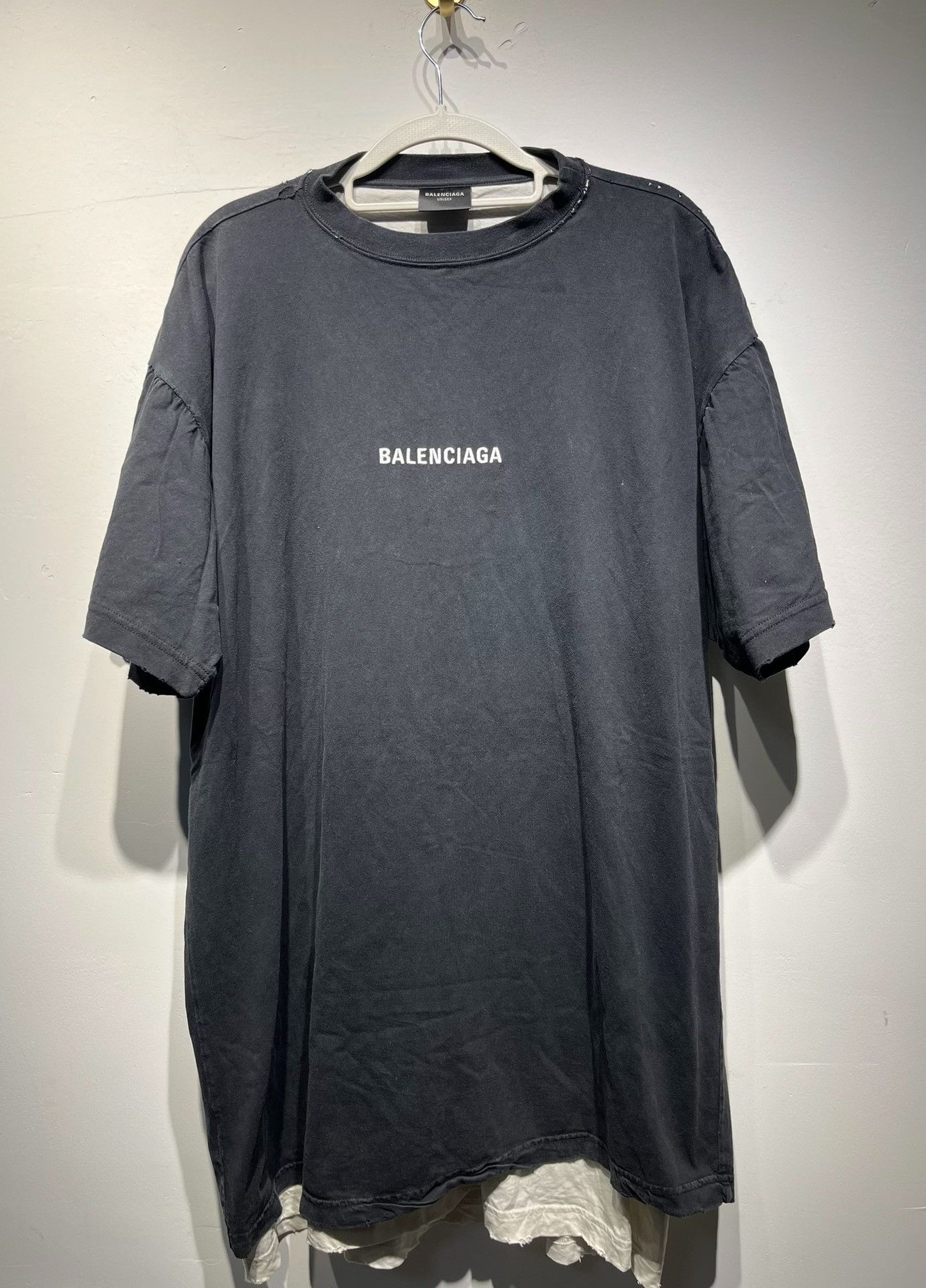 Balenciaga Balenciaga Oversized Black T-Shirt 2 Men Size US XS / EU 42 / 0 - 1 Thumbnail