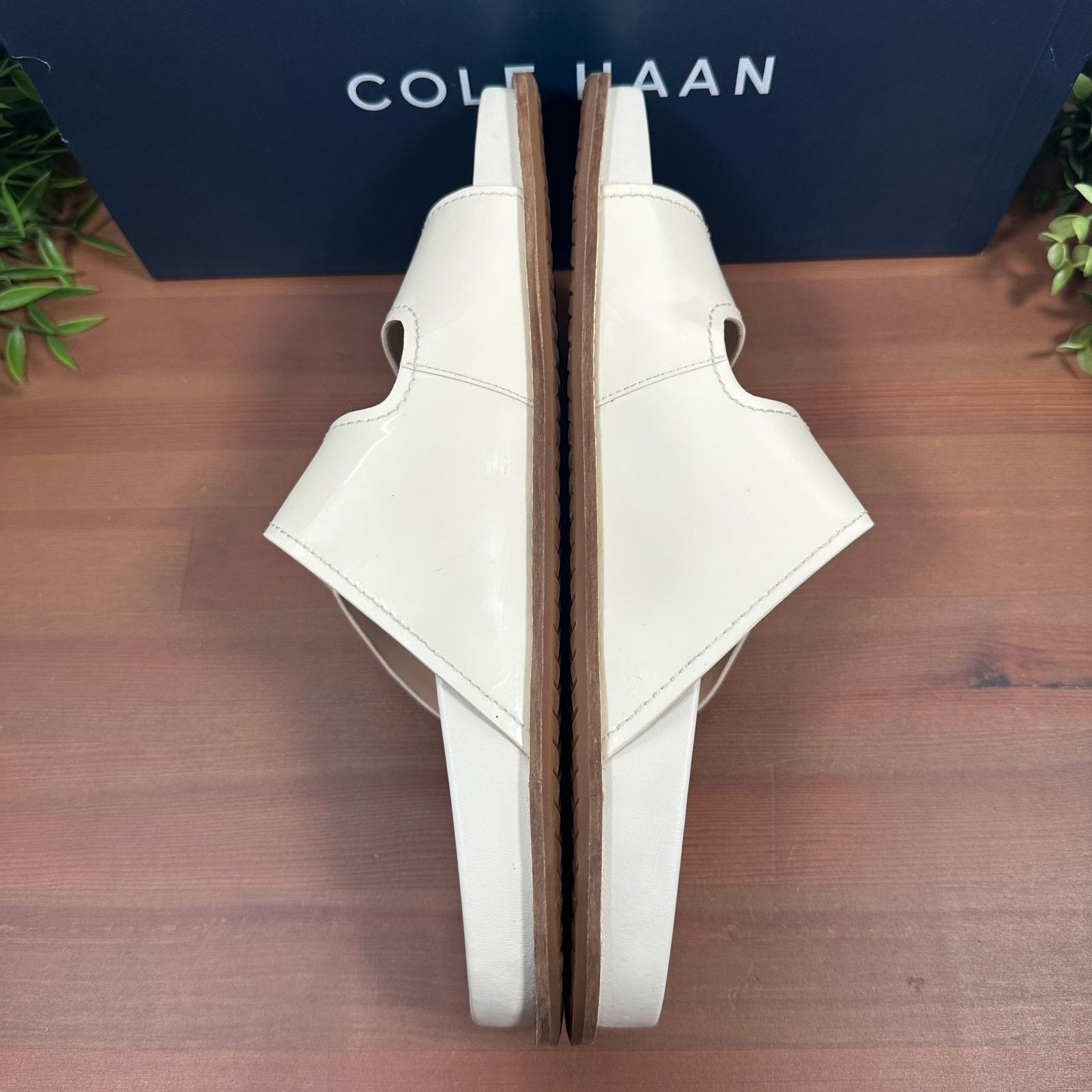 Cole Haan Cole Haan Marisol Footbed Sandal Ivory Patent Leather Size 9 Size US 9 / IT 39 - 5 Thumbnail