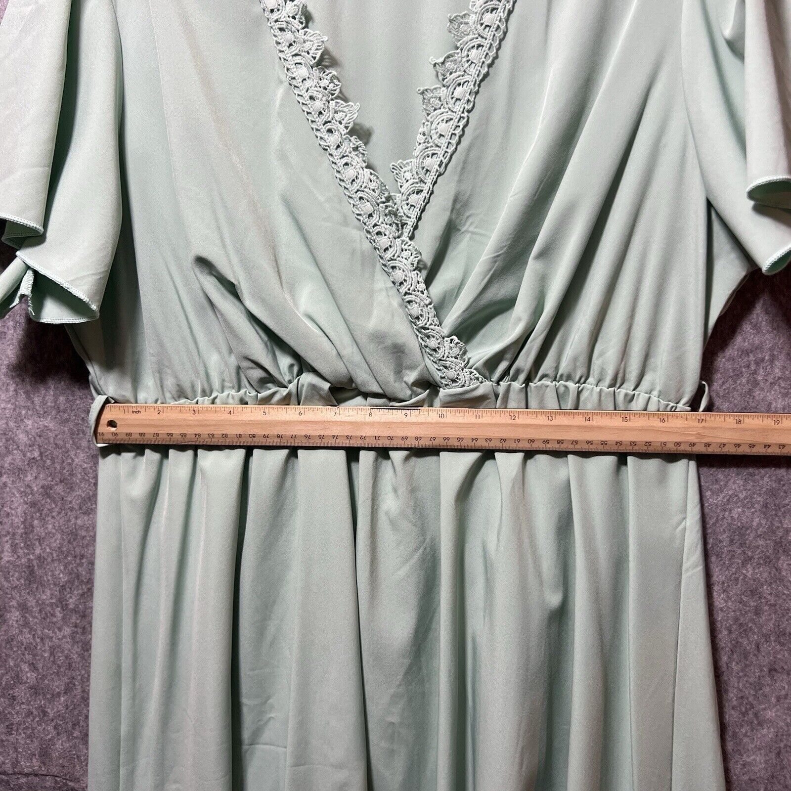 Shein SHEIN Curve Dress 1XL Green Short Sleeve Mini Surplice Neckl Size XL / US 12-14 / IT 48-50 - 3 Thumbnail