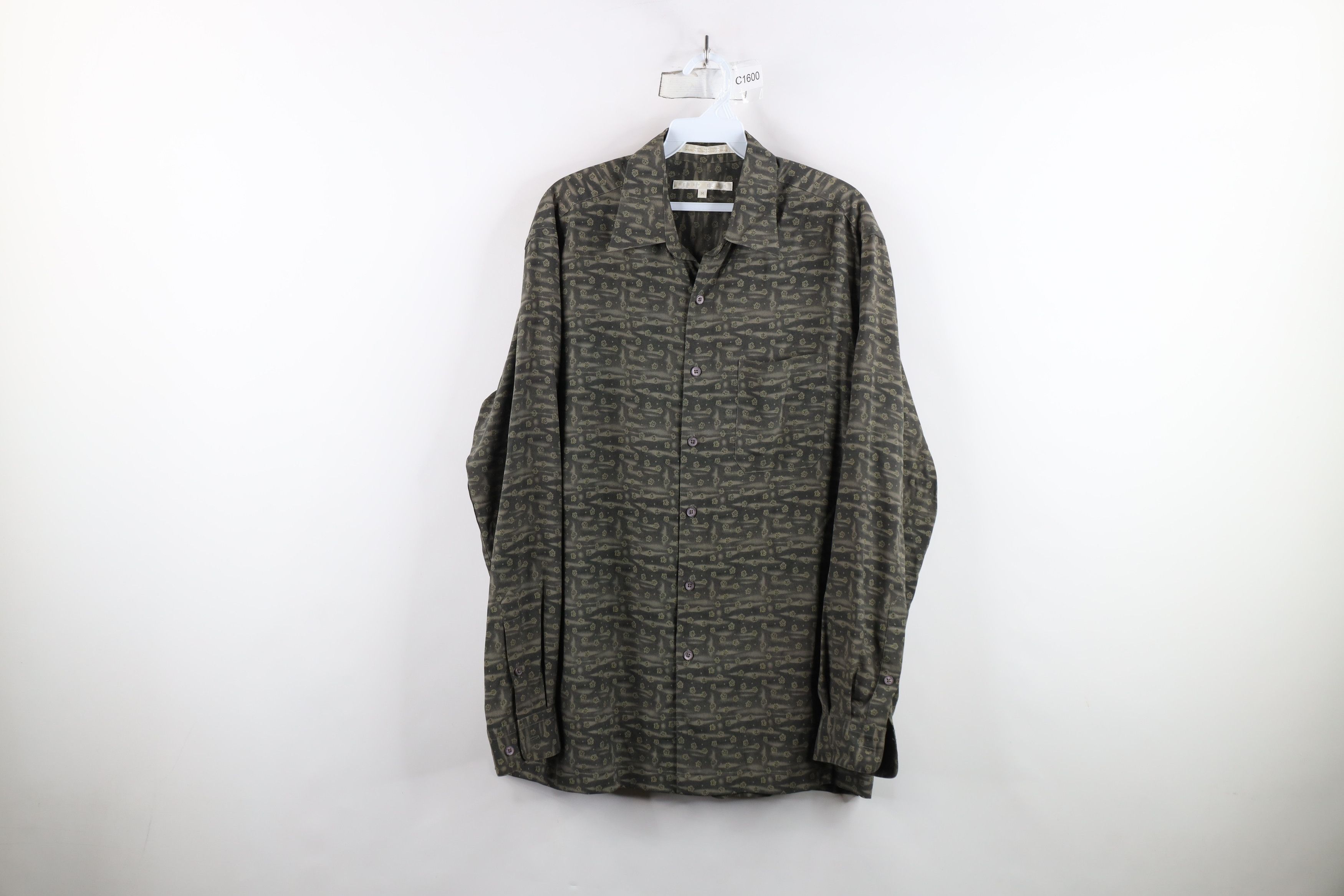 Vintage Vintage 90s Streetwear Silk Geometric Collared Button Shirt Size US S / EU 44-46 / 1 - 1 Thumbnail