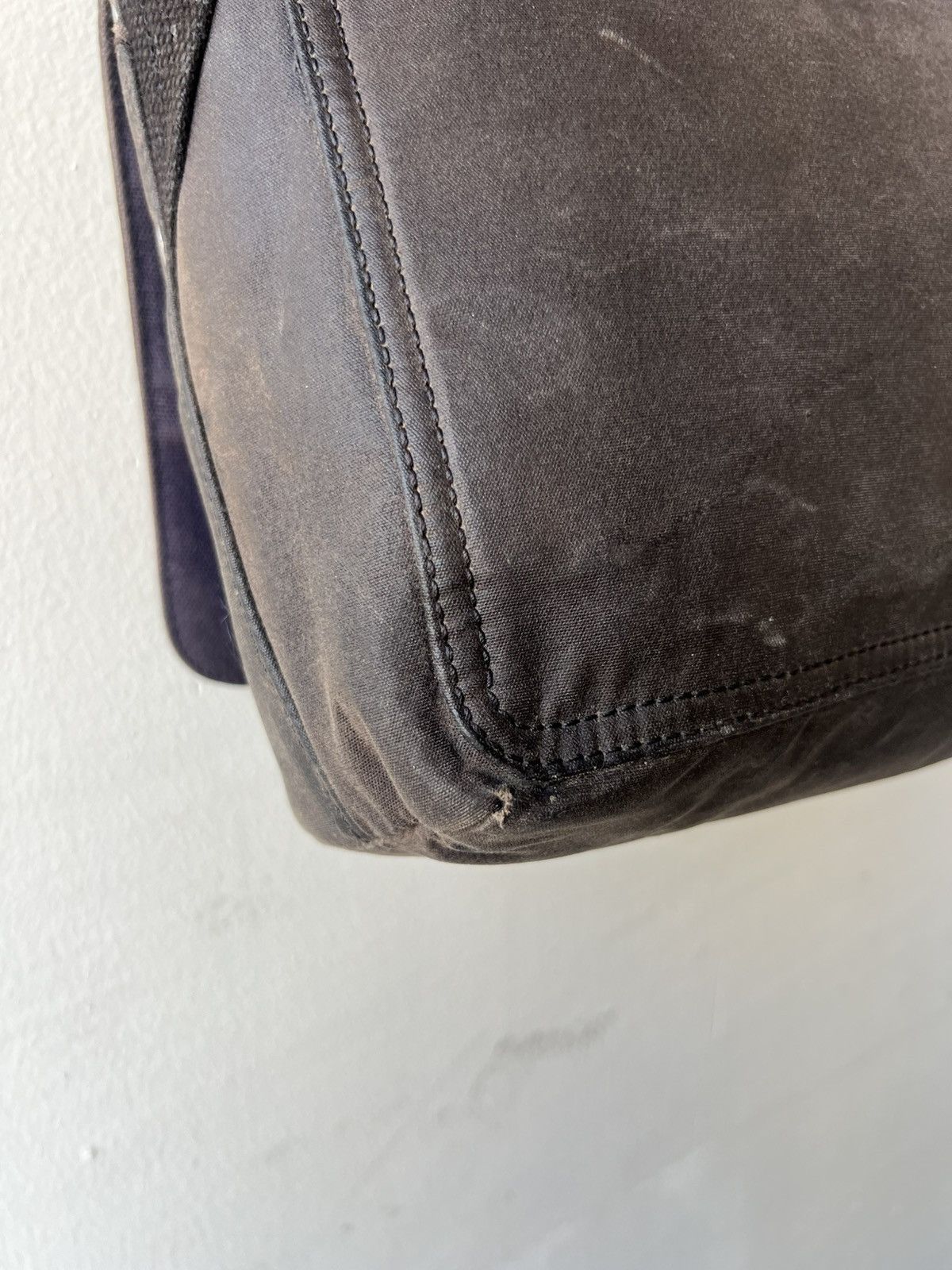 Jack Spade Jack Spade USA Patina Waxed Cotton Canvas Messenger Bag Size ONE SIZE - 22 Thumbnail