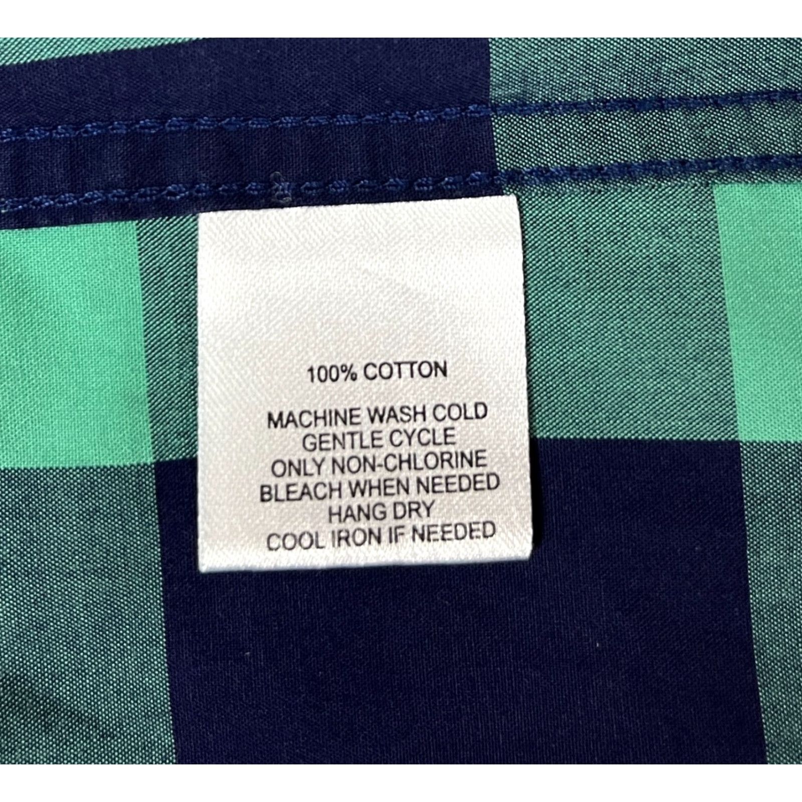 UNTUCKit UNTUCKit Button-Up Shirt Plaid Navy Green Men L Casual Classic Colorful Preppy 100% Cotton Size L Made Vietnam Mens Size US L / EU 52-54 / 3 - 6 Thumbnail