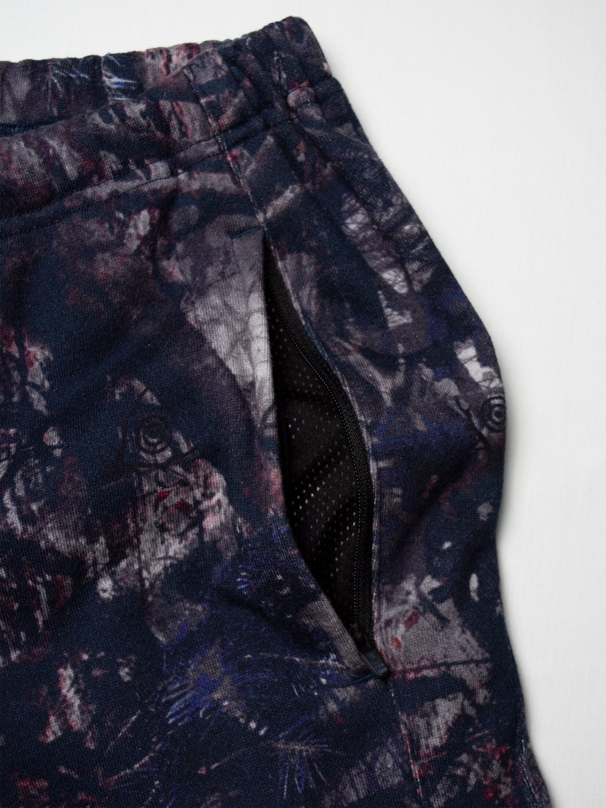 South2 West8 South2 West8 - purple camo sweatpants - size S Size US 29 - 3 Thumbnail