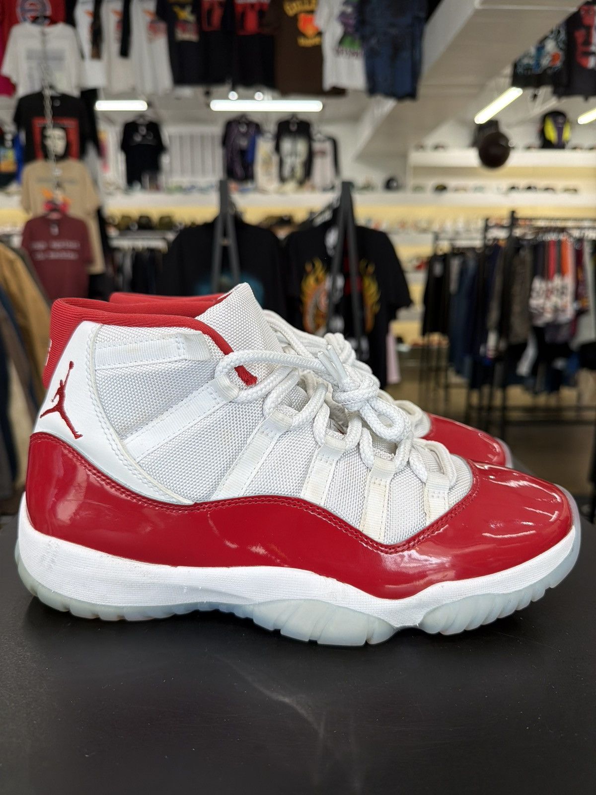 Jordan Brand Air Jordan 11 Cherry Size 10 (2022) Size US 10 / EU 43 - 6 Thumbnail