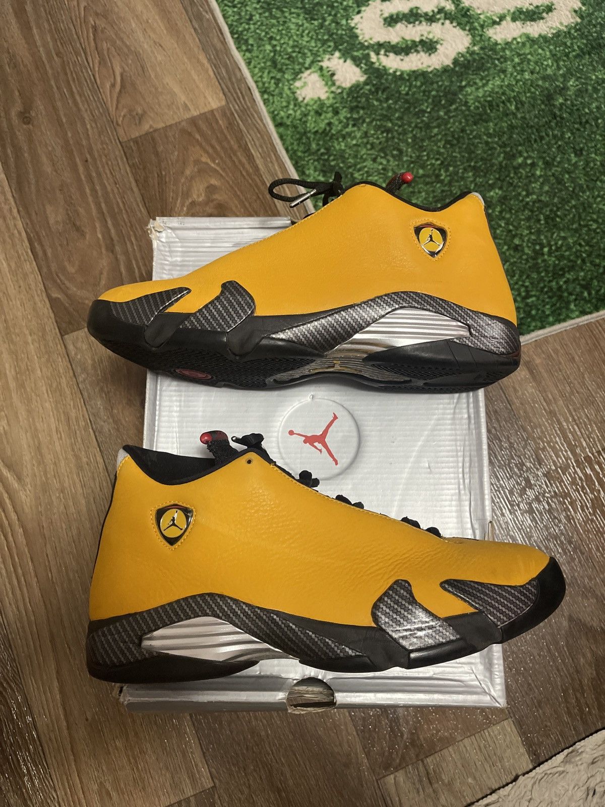 Jordan Brand Jordan 14 “Yellow Ferrari” Size US 9.5 / EU 42-43 - 3 Thumbnail