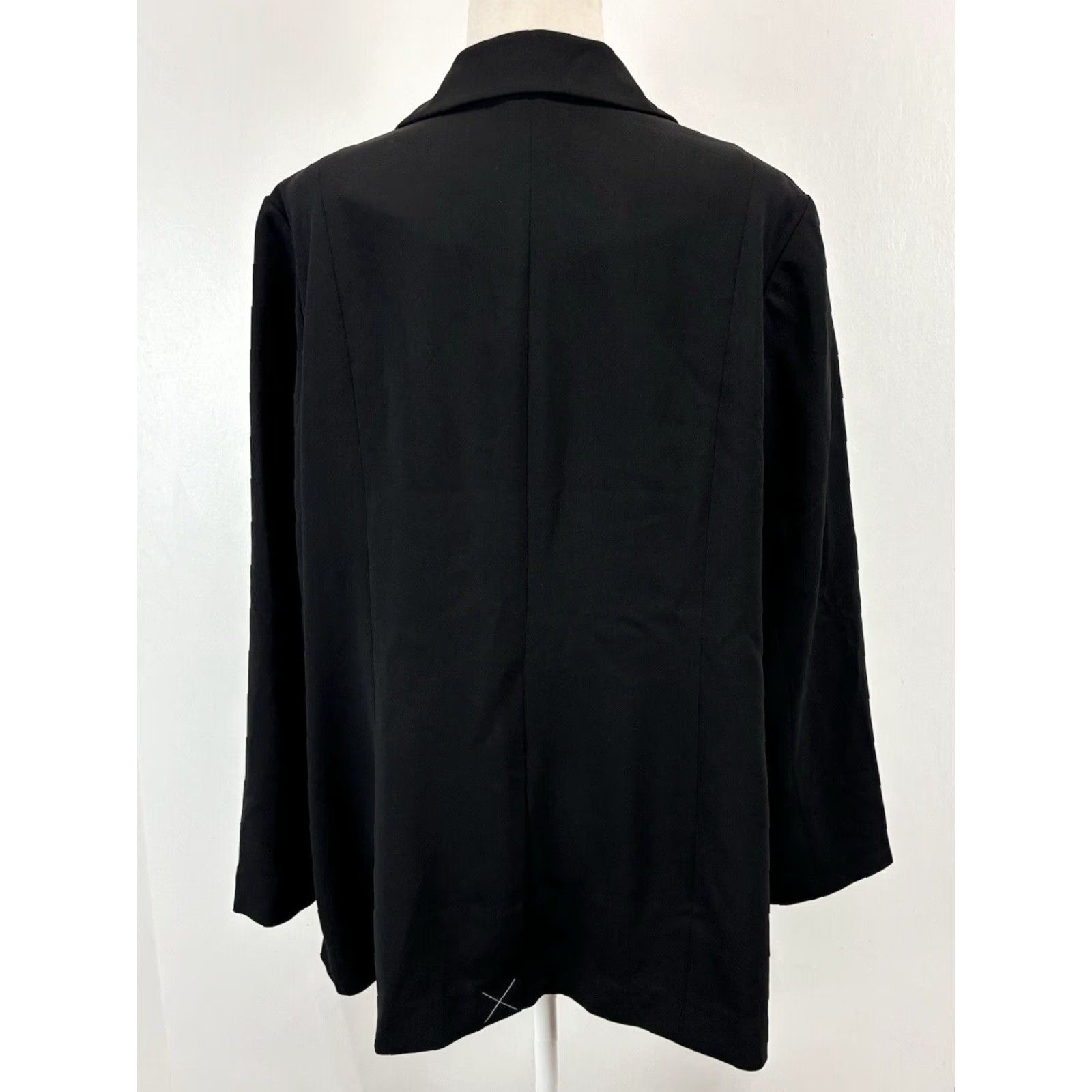 Talbots VINTAGE? No — Talbots Black Blazer Jacket 16W Women’s Blazer Plus Size Jacket Long Sleeve 2-Button Career Capsule (Women) Size XXL / US 16-18 / IT 52-54 - 3 Thumbnail