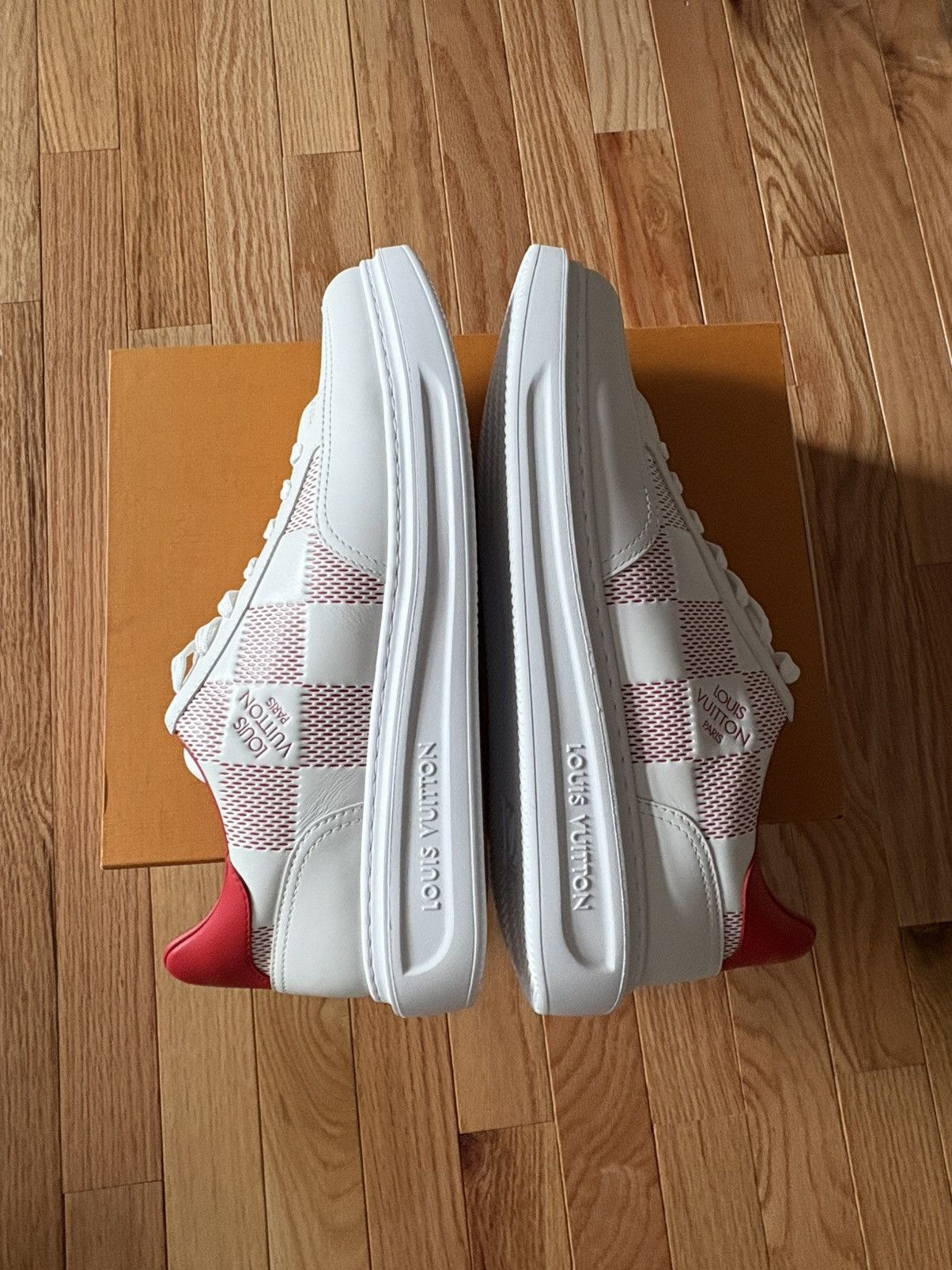 Louis Vuitton STEAL! Louis Vuitton Beverly Hills Sneaker Size 10 Size US 10 / EU 43 - 5 Thumbnail