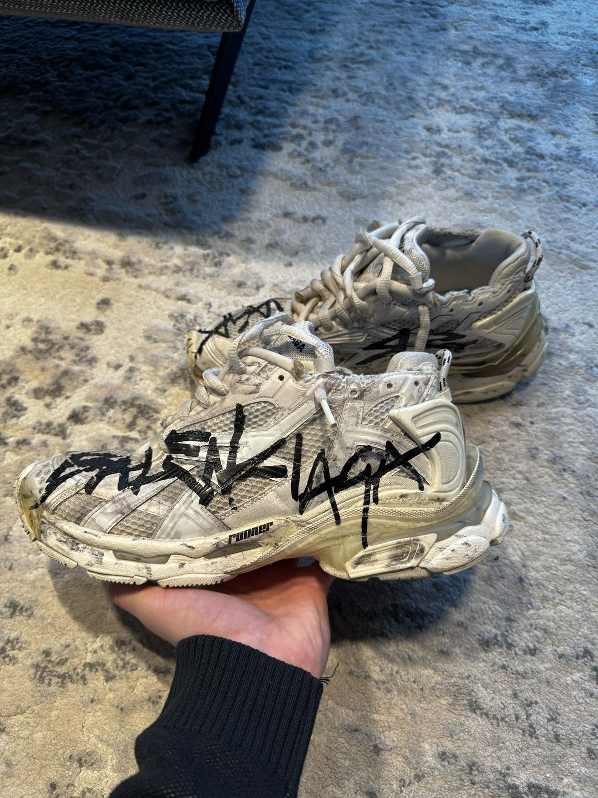 Balenciaga Balenciaga Runner Graffiti Size US 11 / EU 44 - 1 Thumbnail