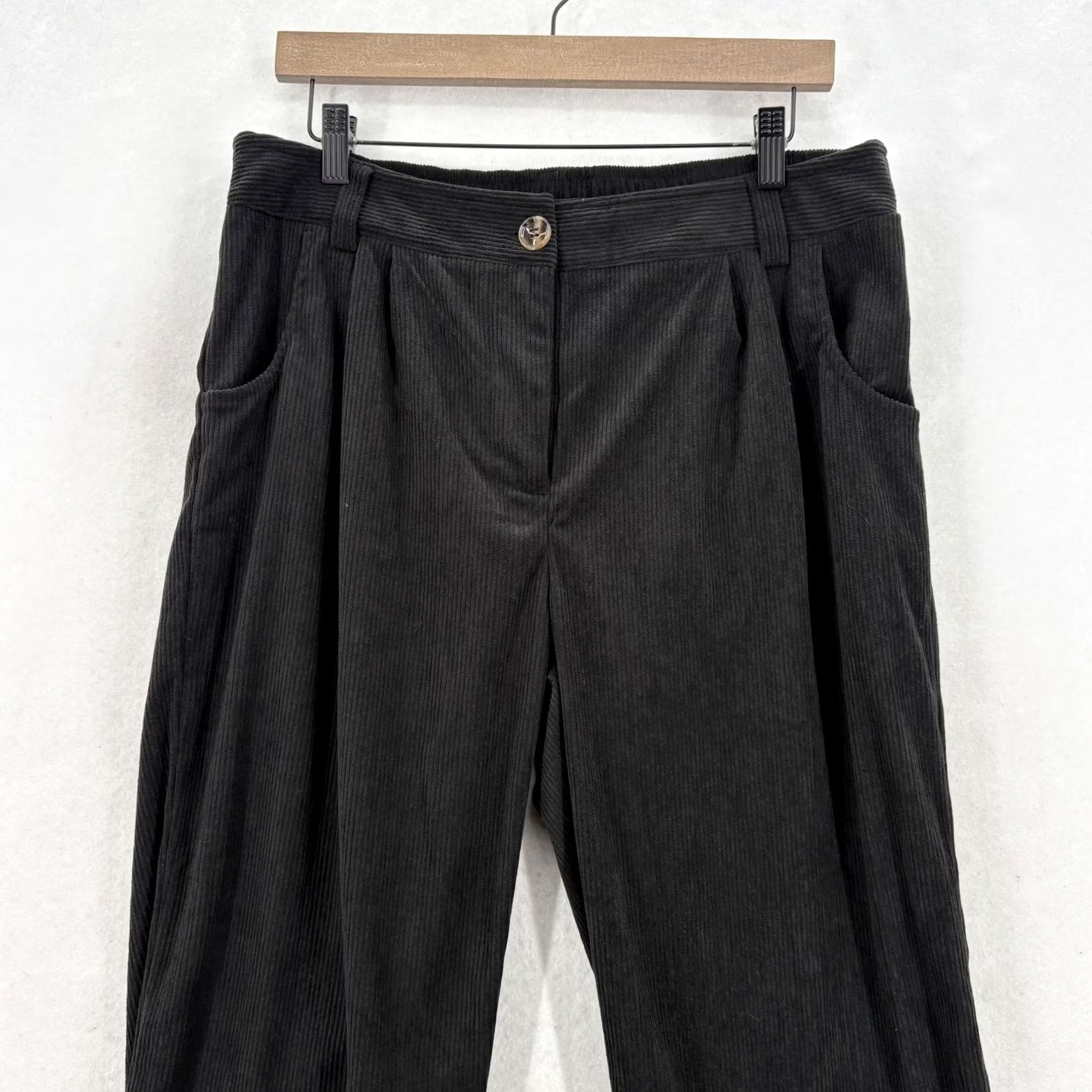 Vintage Halara Corduroy Sweatpants Womens L Tall Black Pleated Elastic Waist Casual Size 36" / US 14 / IT 50 - 2 Thumbnail