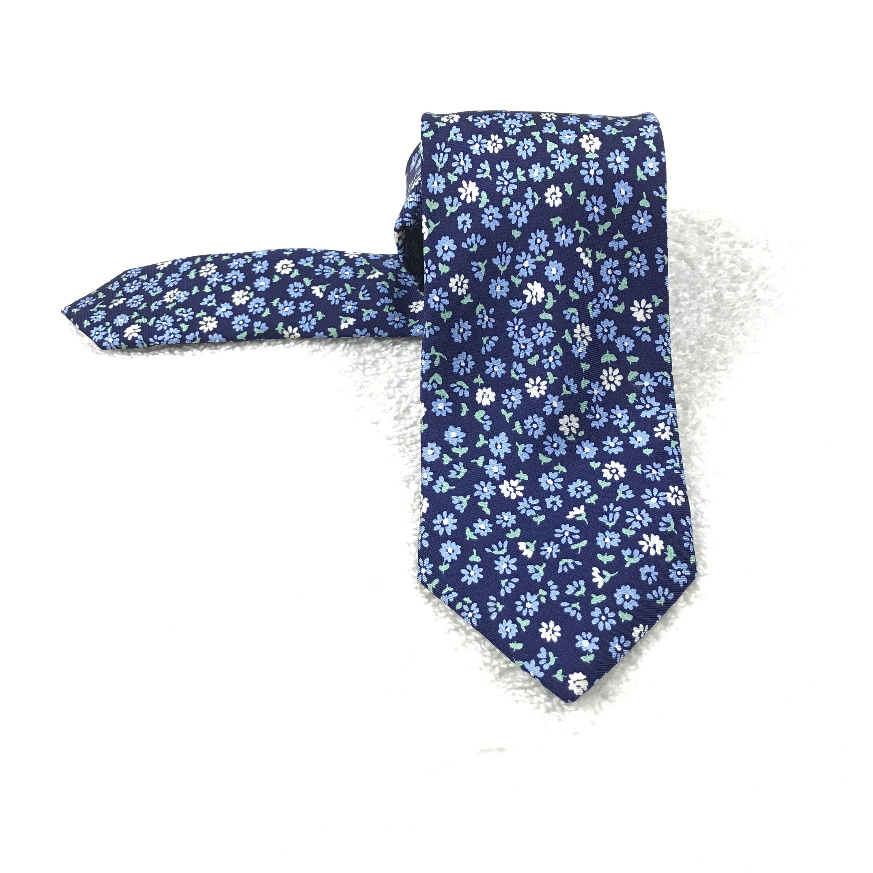 Designer × Tommy Hilfiger × Vintage Vintage Tommy Hilfiger Silk Necktie Size ONE SIZE - 1 Thumbnail
