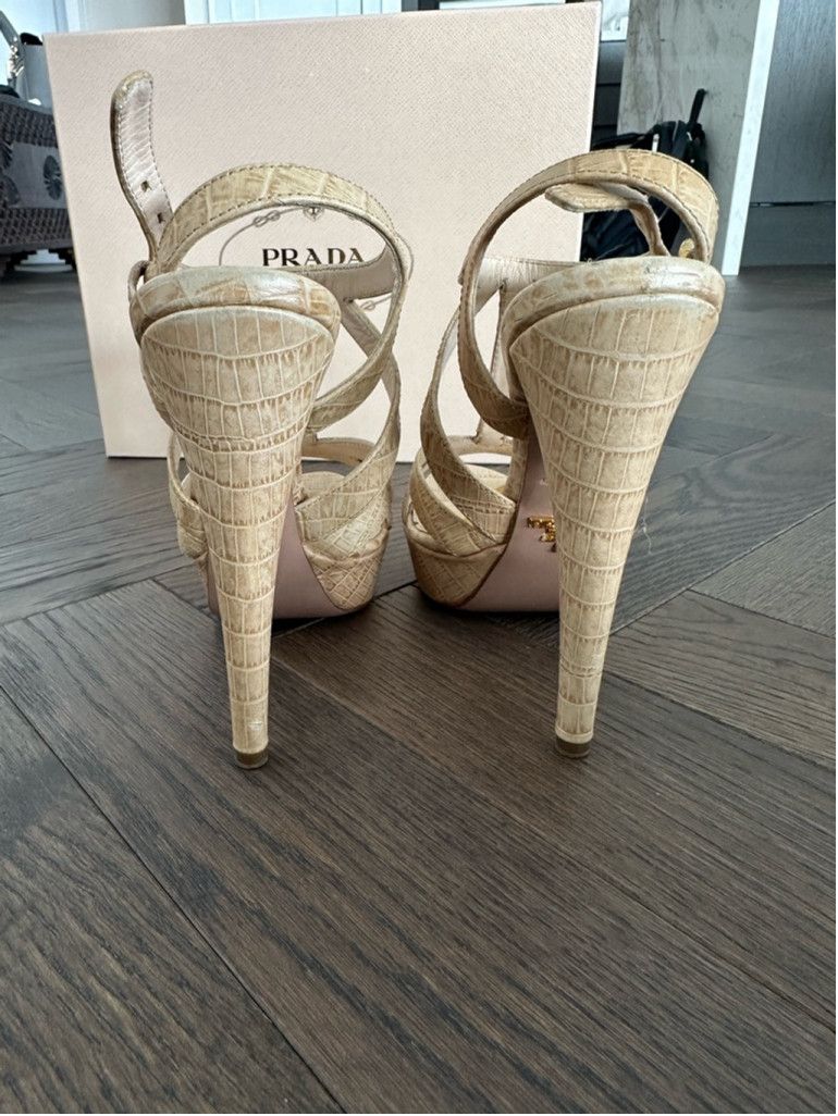 Prada Women's Prada Beige Leather Heels Size US 6.5 / IT 36.5 - 8 Thumbnail