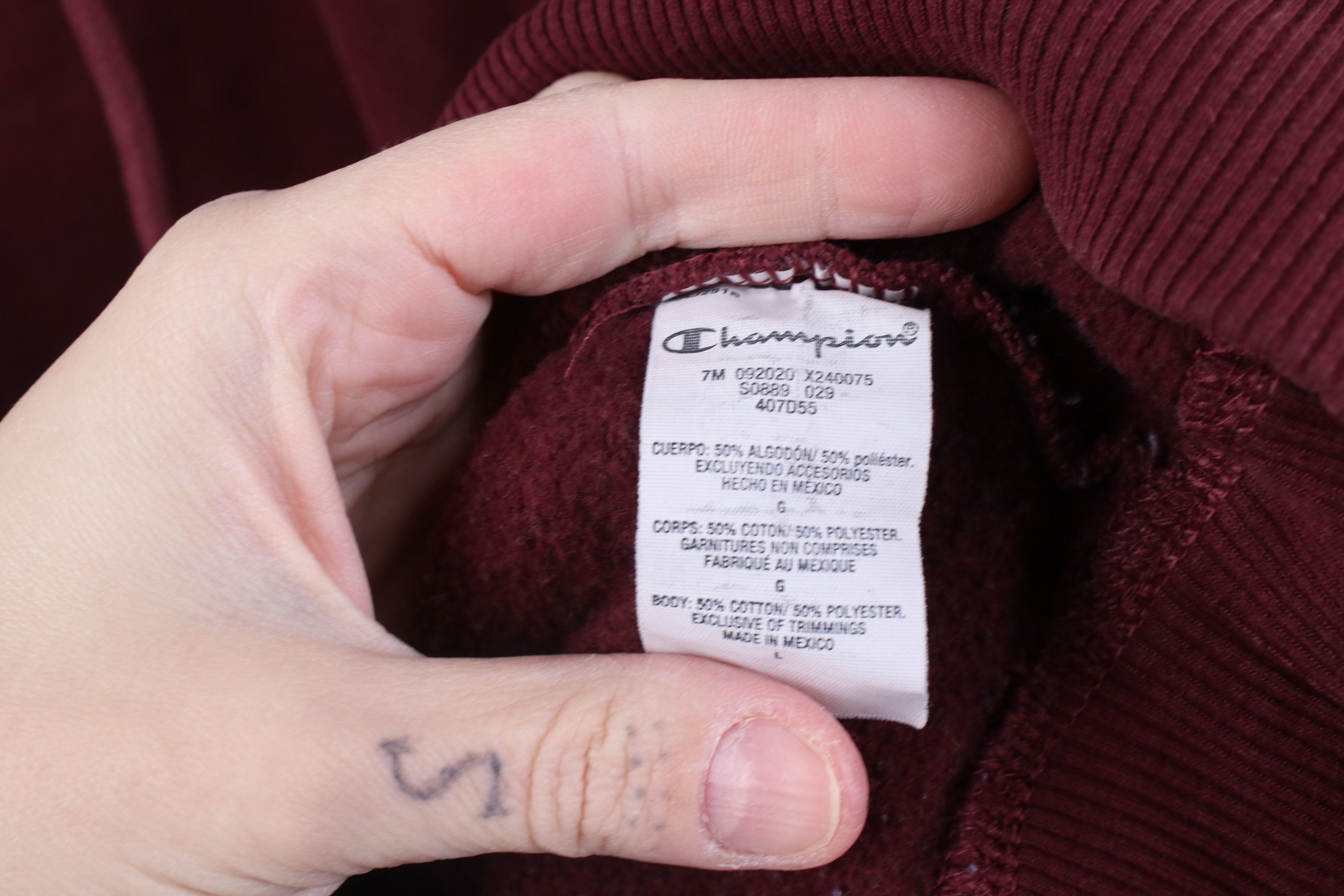 Champion Vintage Y2K Champion Faded Monochrome Hoodie Sweatshirt Red Size US L / EU 52-54 / 3 - 12 Thumbnail