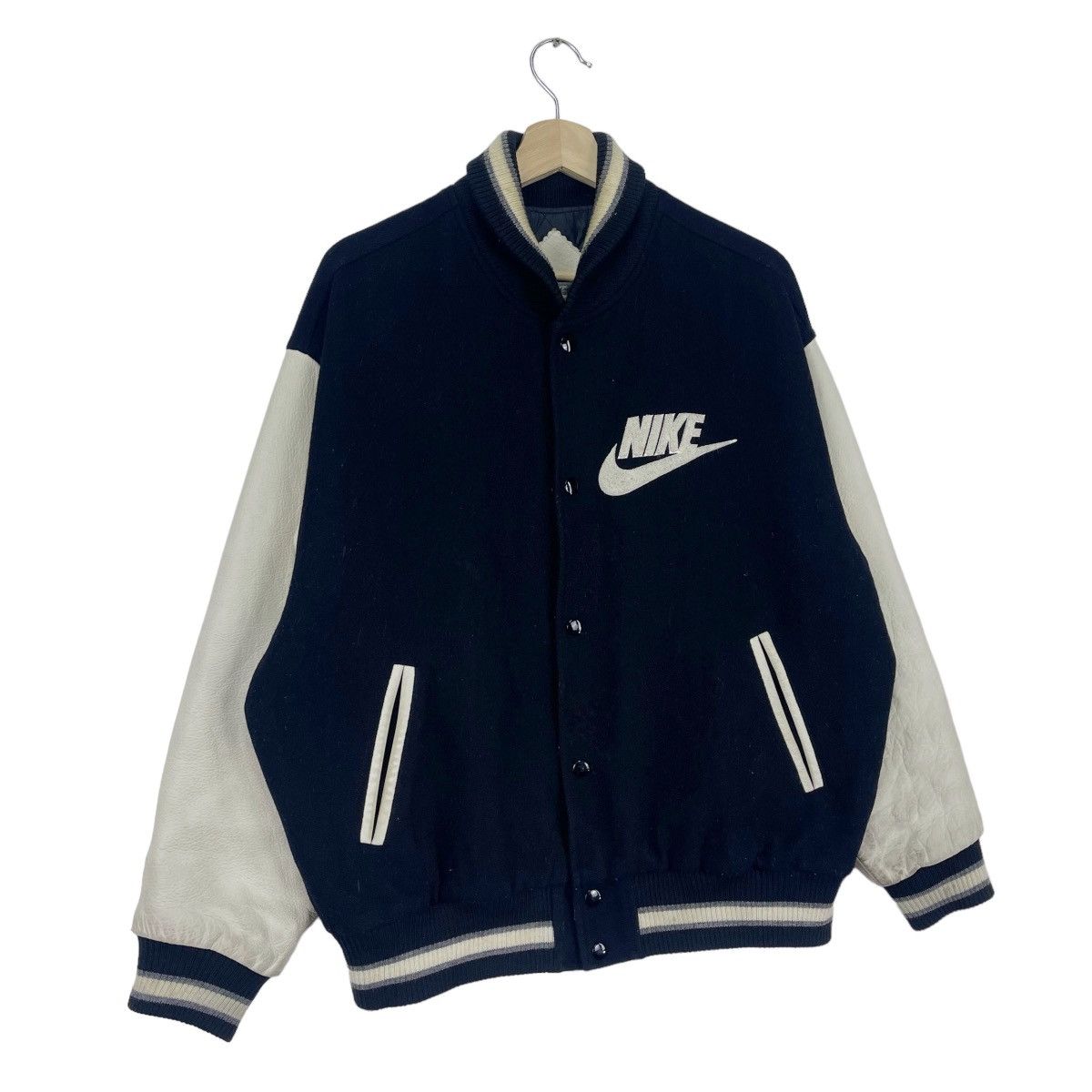 Nike Vintage Nike Varsity Jacket Size US L / EU 52-54 / 3 - 3 Thumbnail