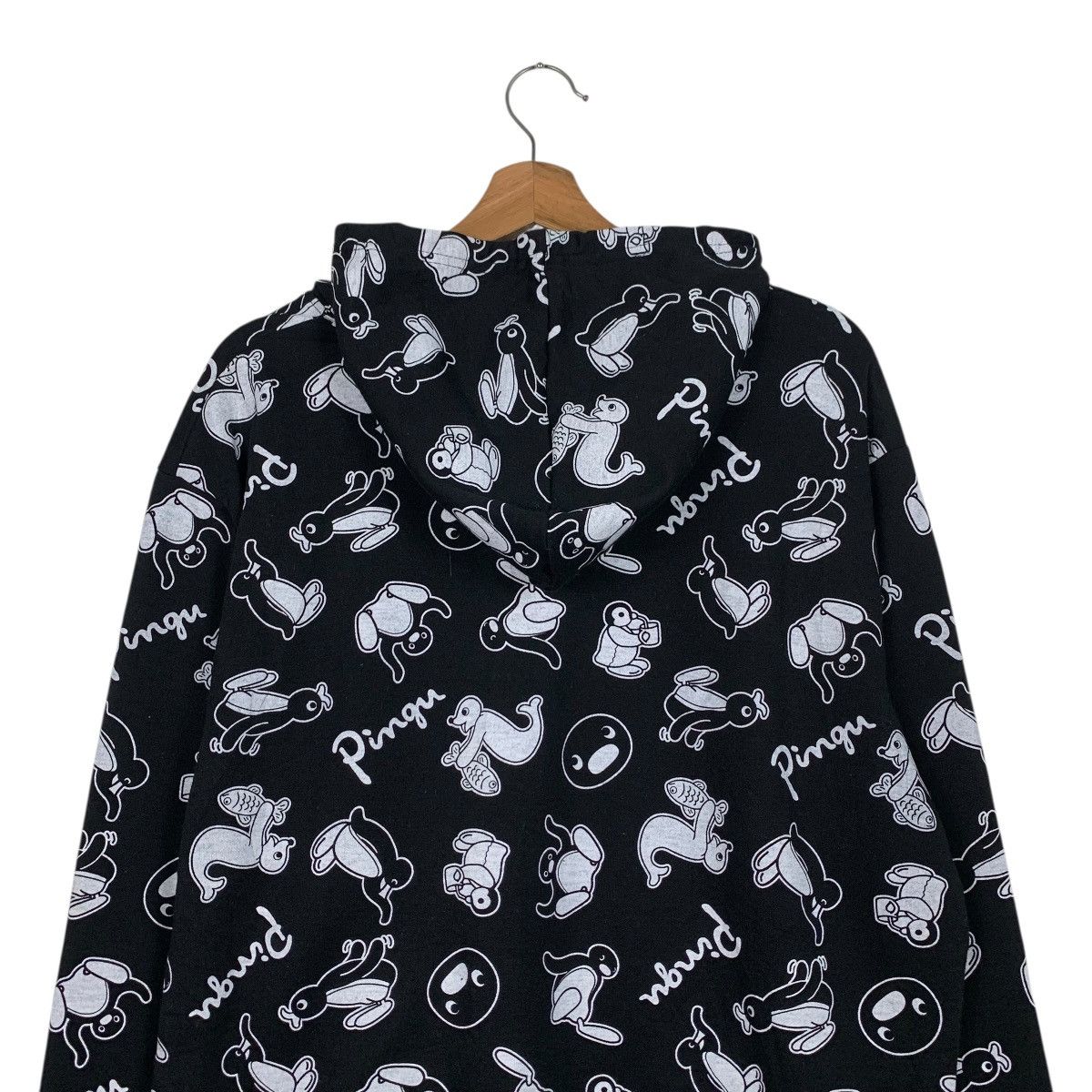 Japanese Brand PINGU All Over Print Pullover Hoodie Sweatshirt #3636-C166 Size US L / EU 52-54 / 3 - 15 Thumbnail