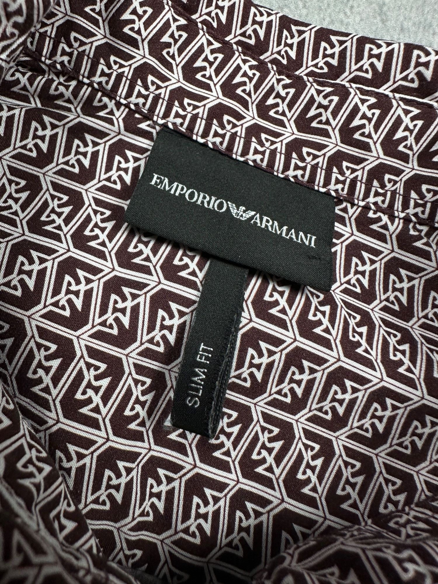 Armani Emporio Armani Slim Fit Button-Up Luxury Monogram Shirt Size US M / EU 48-50 / 2 - 9 Thumbnail