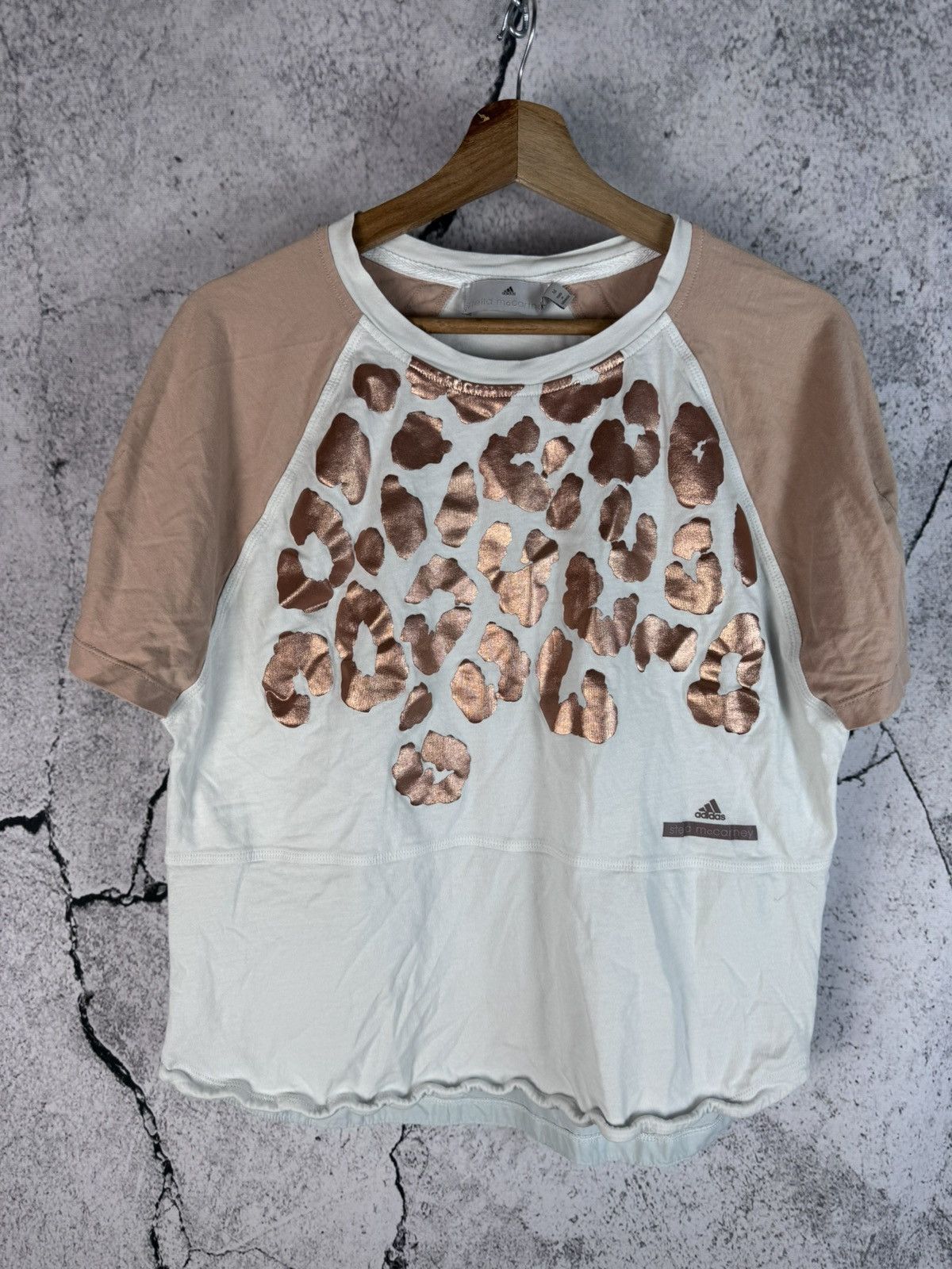 Adidas adidas x Stella McCartney streetwear rare Women's tshirt Size M / US 6-8 / IT 42-44 - 1 Thumbnail