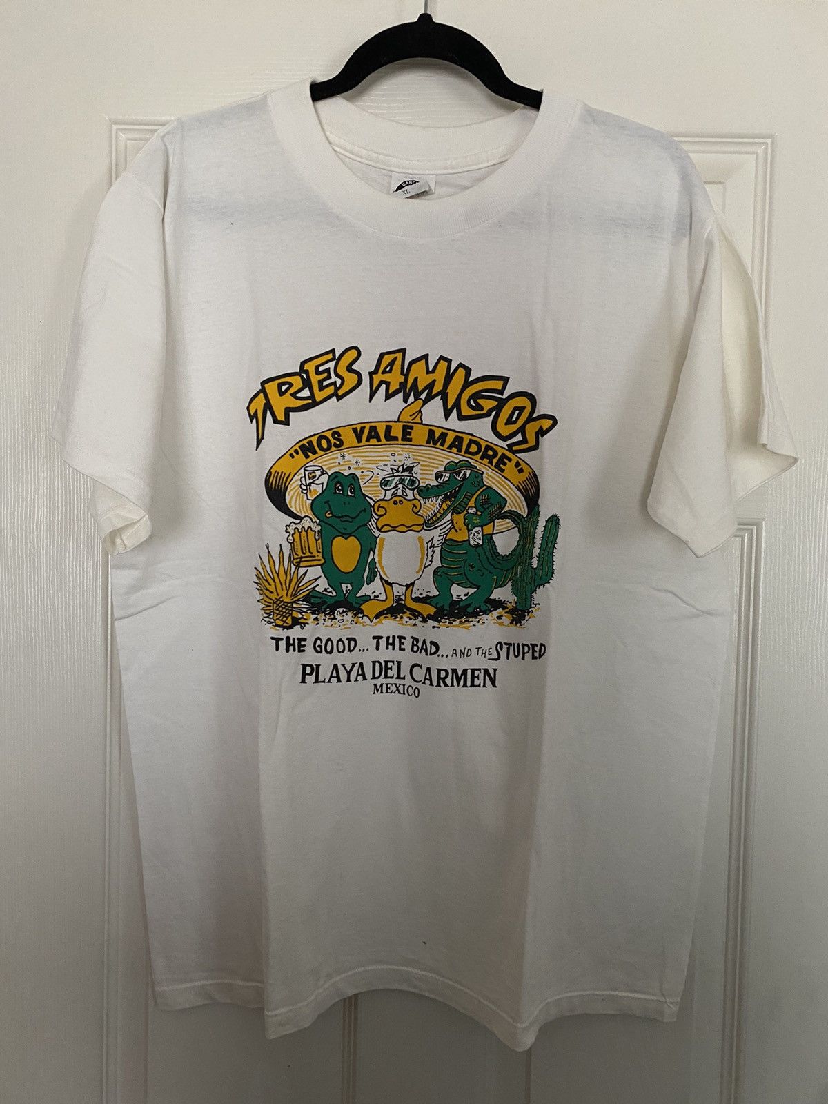 Vintage Tres Amigos Tee Size US XL / EU 56 / 4 - 1 Thumbnail