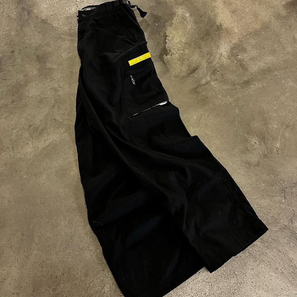 Oakley × Vintage Oakley Software cargo pants Size US 32 / EU 48 - 2 Thumbnail