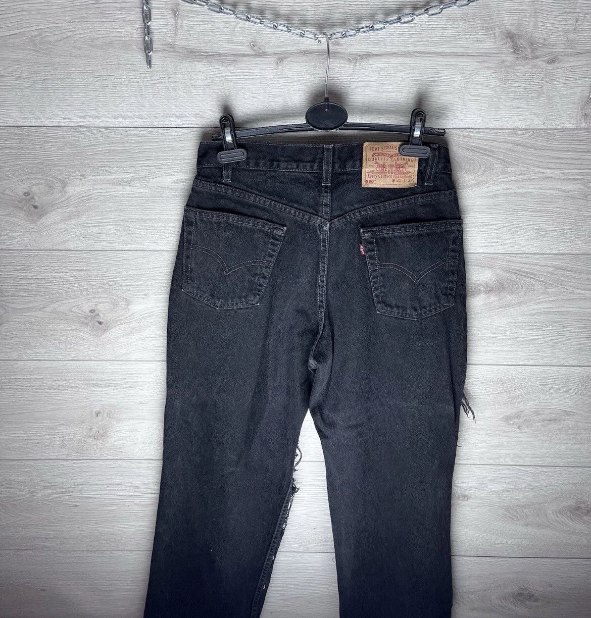 Levi's Avant garde jeans Levi’s 550 relaxed Fit Mede in USA 🇺🇸 Size US 31 - 10 Thumbnail
