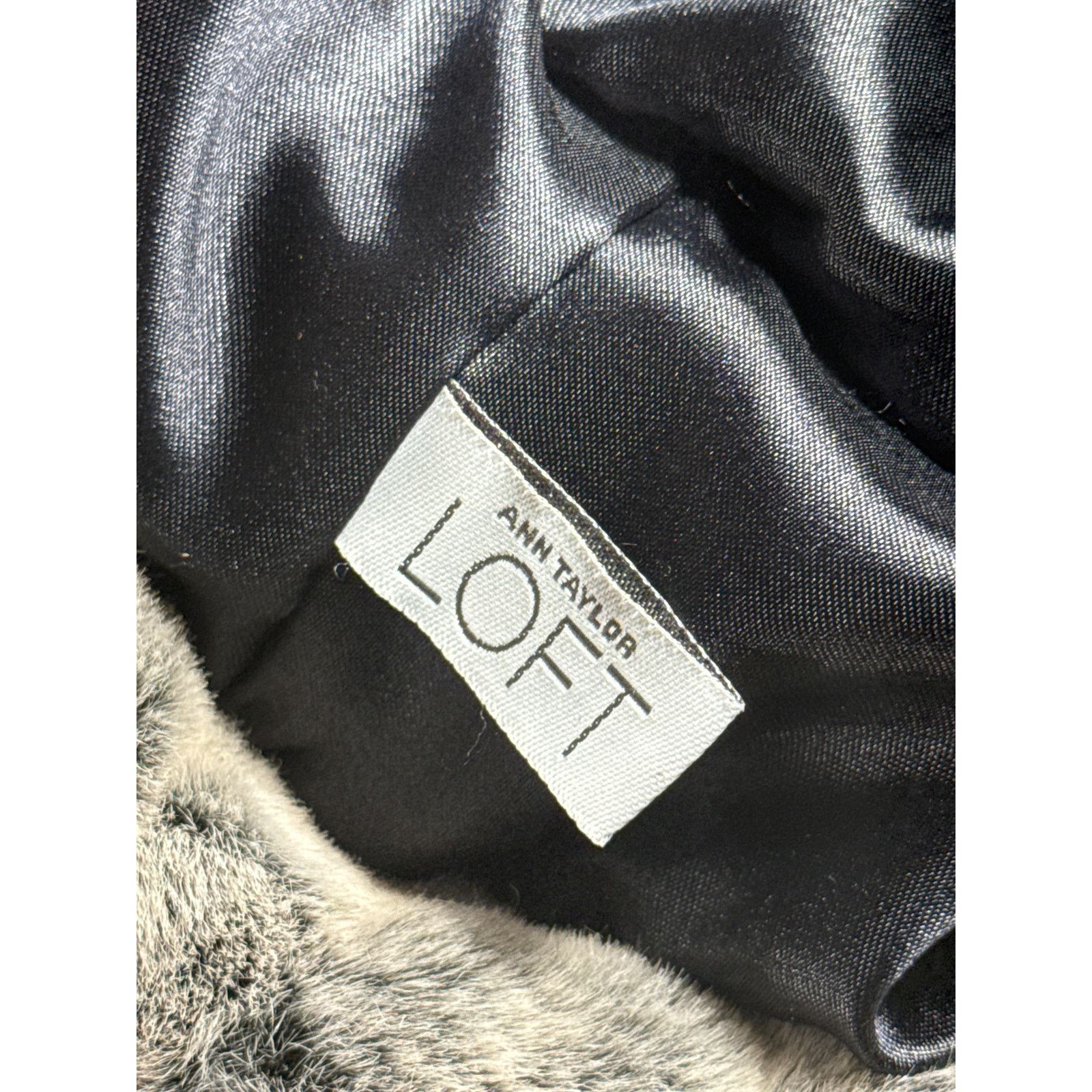Ann Taylor Ann Taylor LOFT Faux Fur Bucket - Y2K Winter Glam Gray/White Size ONE SIZE - 5 Thumbnail