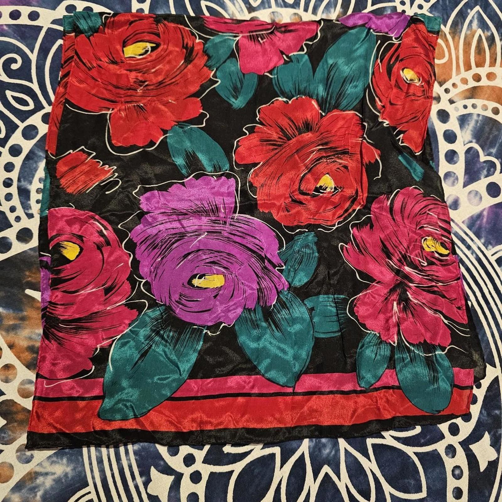 Designer Vintage Silk Floral Scarf Size ONE SIZE - 1 Thumbnail