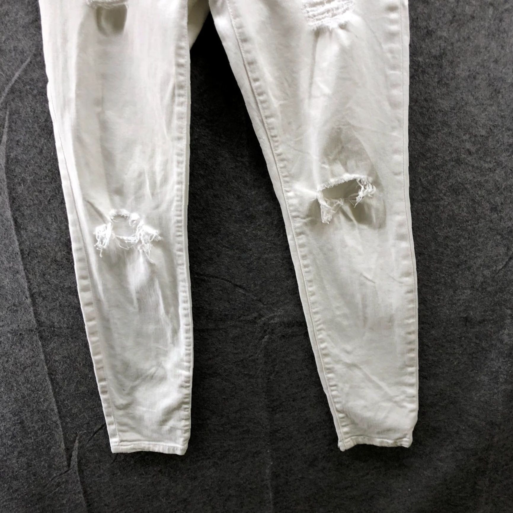 Vintage Current/Elliott Jeans Womens 25 White Skinny Low Rise Distressed Stretch 5-Pocket Denim Cotton Blend Shirt? Size 42" / US 20 - 4 Thumbnail