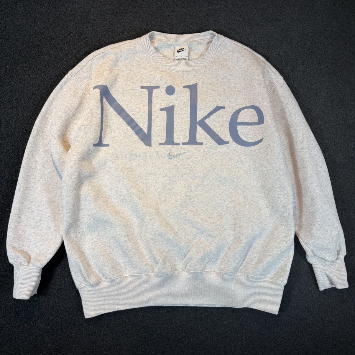 Nike Nike Phoenix Fleece Oversized CrewNeck Logo Sweatshirt Small Size S / US 4 / IT 40 - 1 Thumbnail