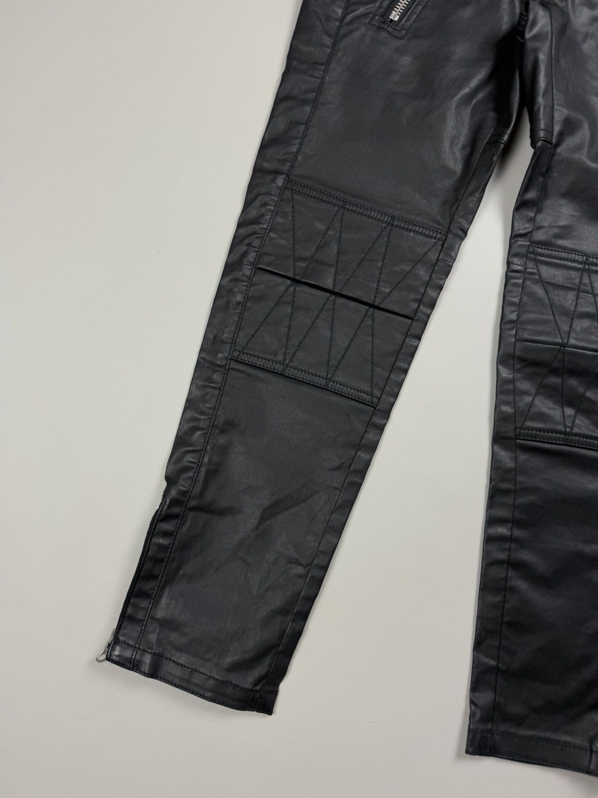 Isabel Marant Isabel Marant Pour H&M Coated Denim Biker Cropped Jeans Size 27" / US 4 / IT 40 - 8 Thumbnail