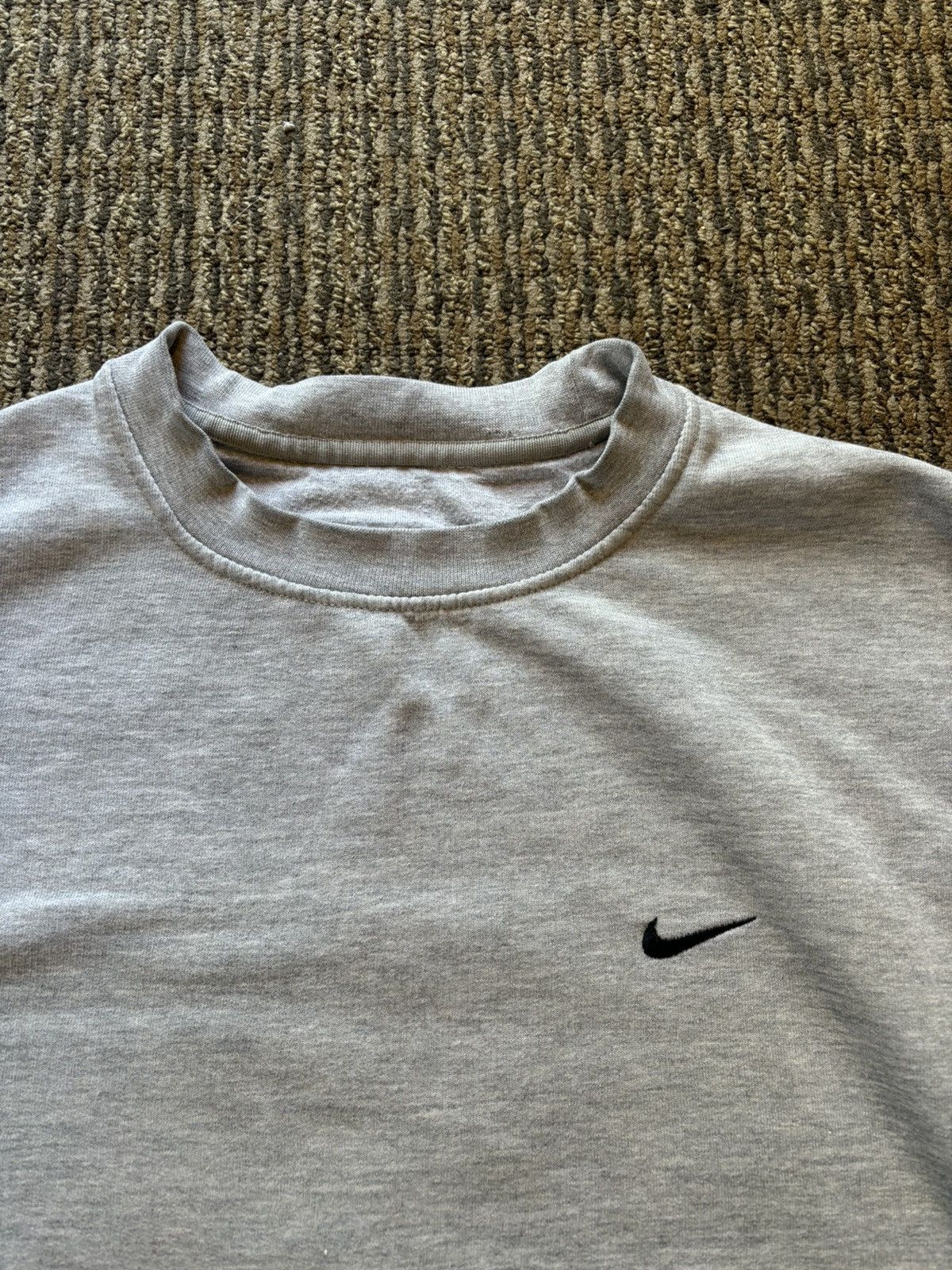 Nike × Vintage Vintage Y2K Nike Crewneck Grey Size US M / EU 48-50 / 2 - 3 Thumbnail