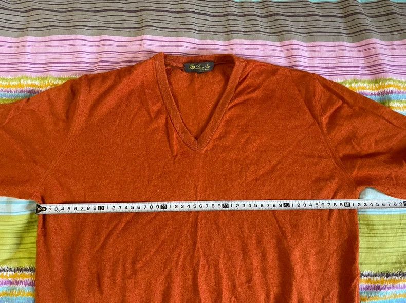 Loro Piana LORO PIANA V-neck knit sweater Size US L / EU 52-54 / 3 - 4 Thumbnail