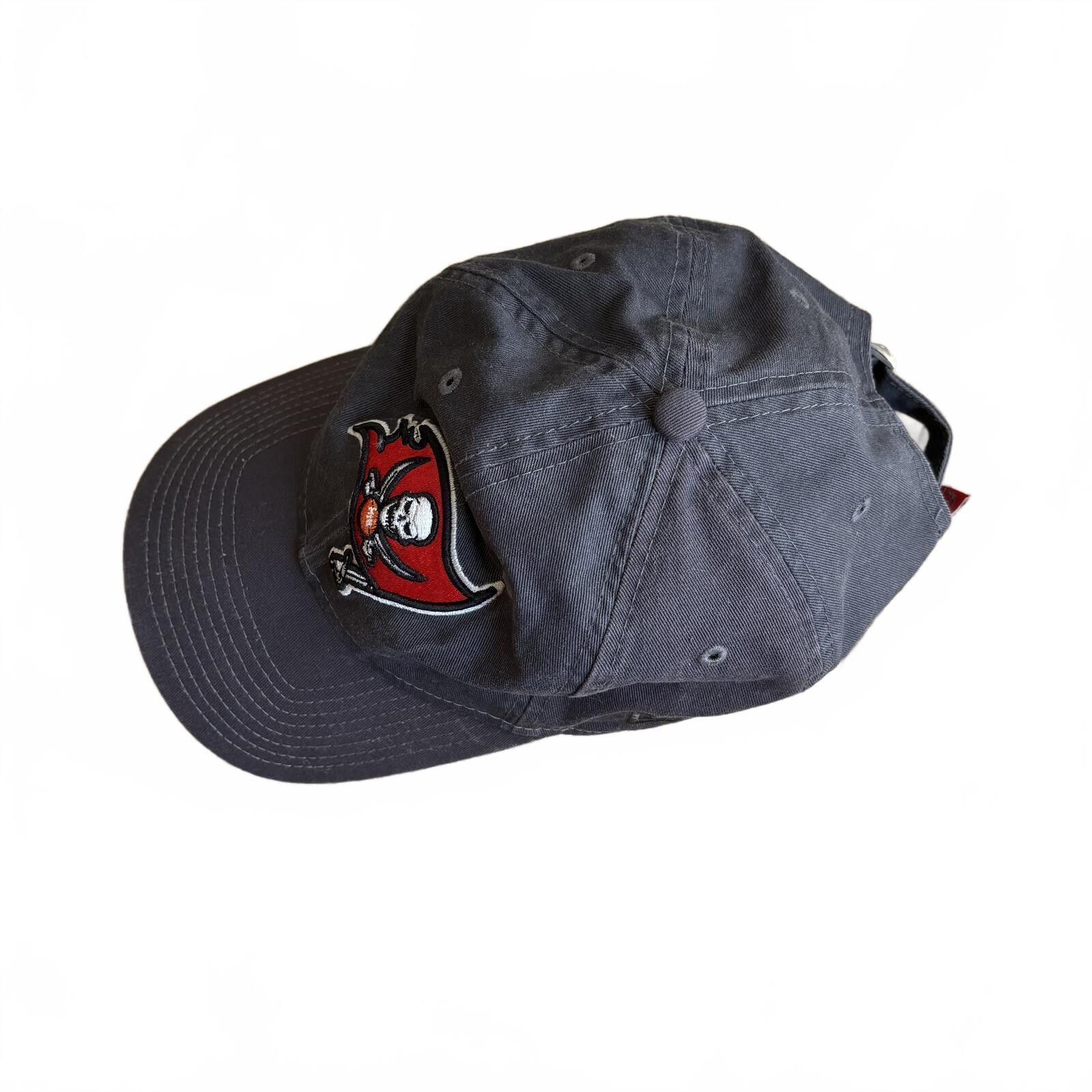 New Era Tampa Bay Buccaneers Graphite Grey NFL Dad Hat / Strapback Size ONE SIZE - 7 Thumbnail