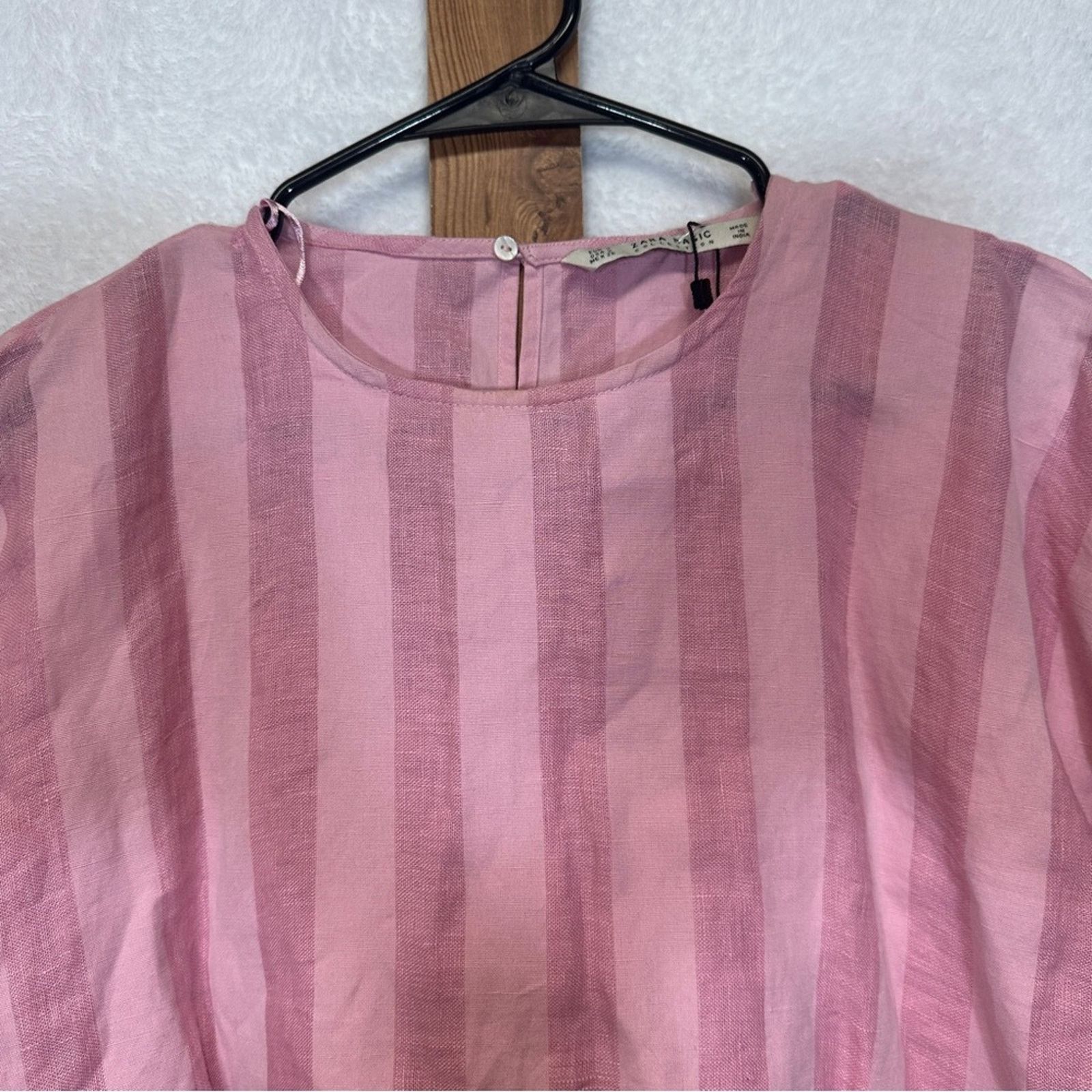 Zara Zara Pink Striped Short Sleeve Ruffle Top Size S Size S / US 4 / IT 40 - 2 Thumbnail