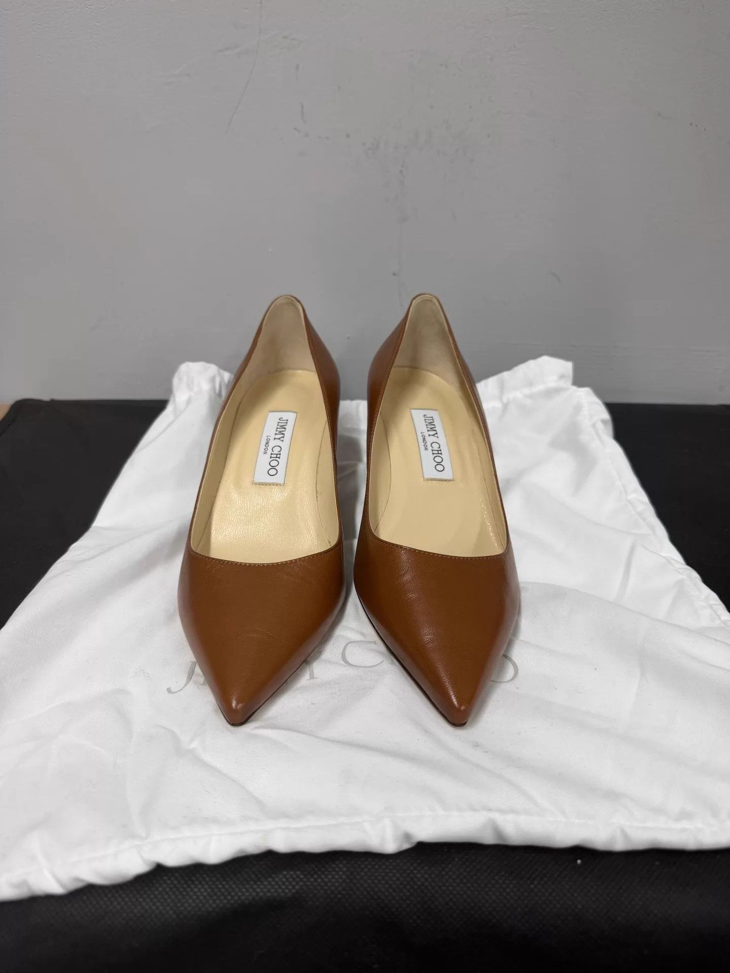 Jimmy Choo Jimmy Choo Calfskin Pointed Toe Pumps Size 38 Brand New Size US 7.5 / IT 37.5 - 2 Thumbnail
