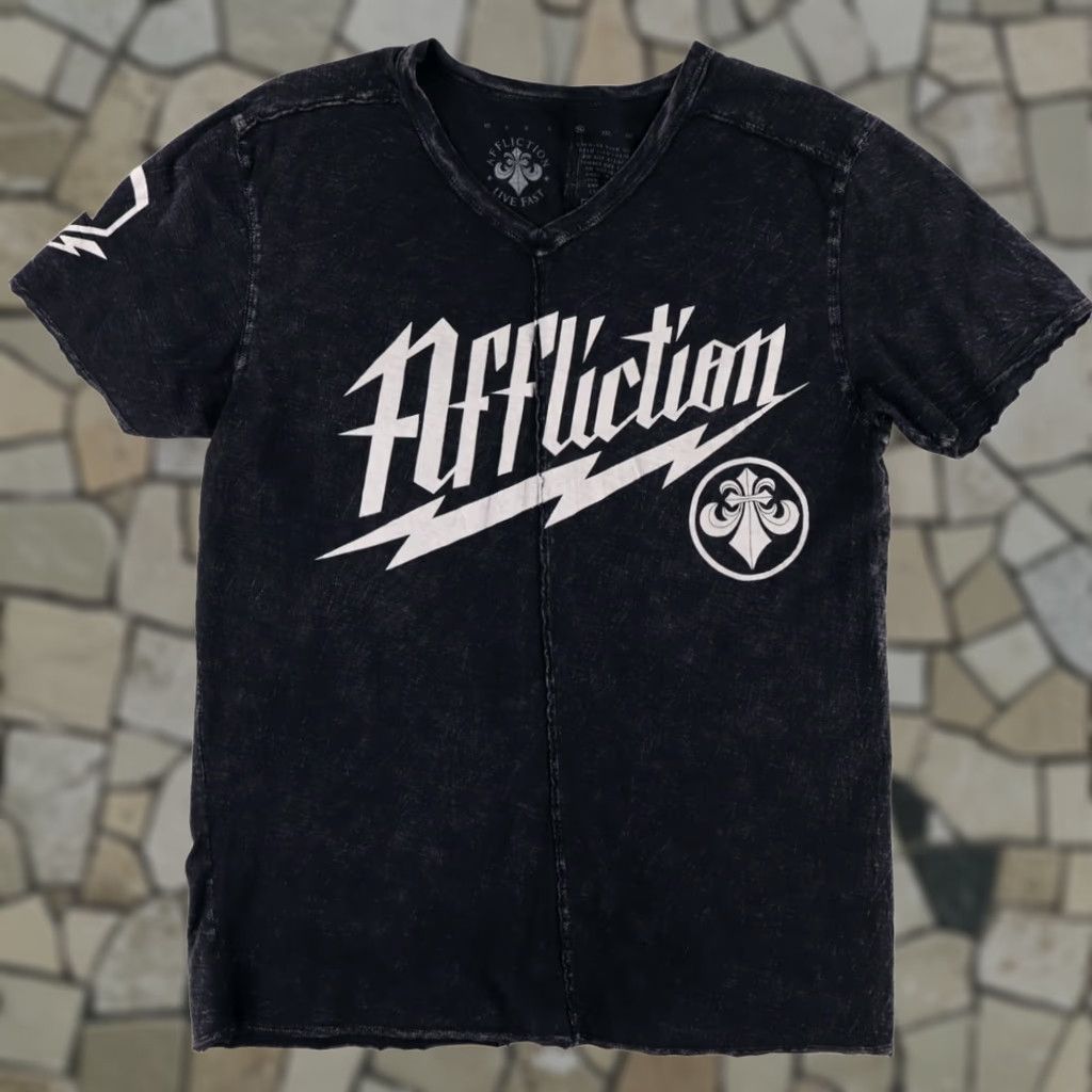 Affliction Affliction Live Fast Solid V-Neck T-Shirt Black Men's XL Size US XL / EU 56 / 4 - 1 Thumbnail
