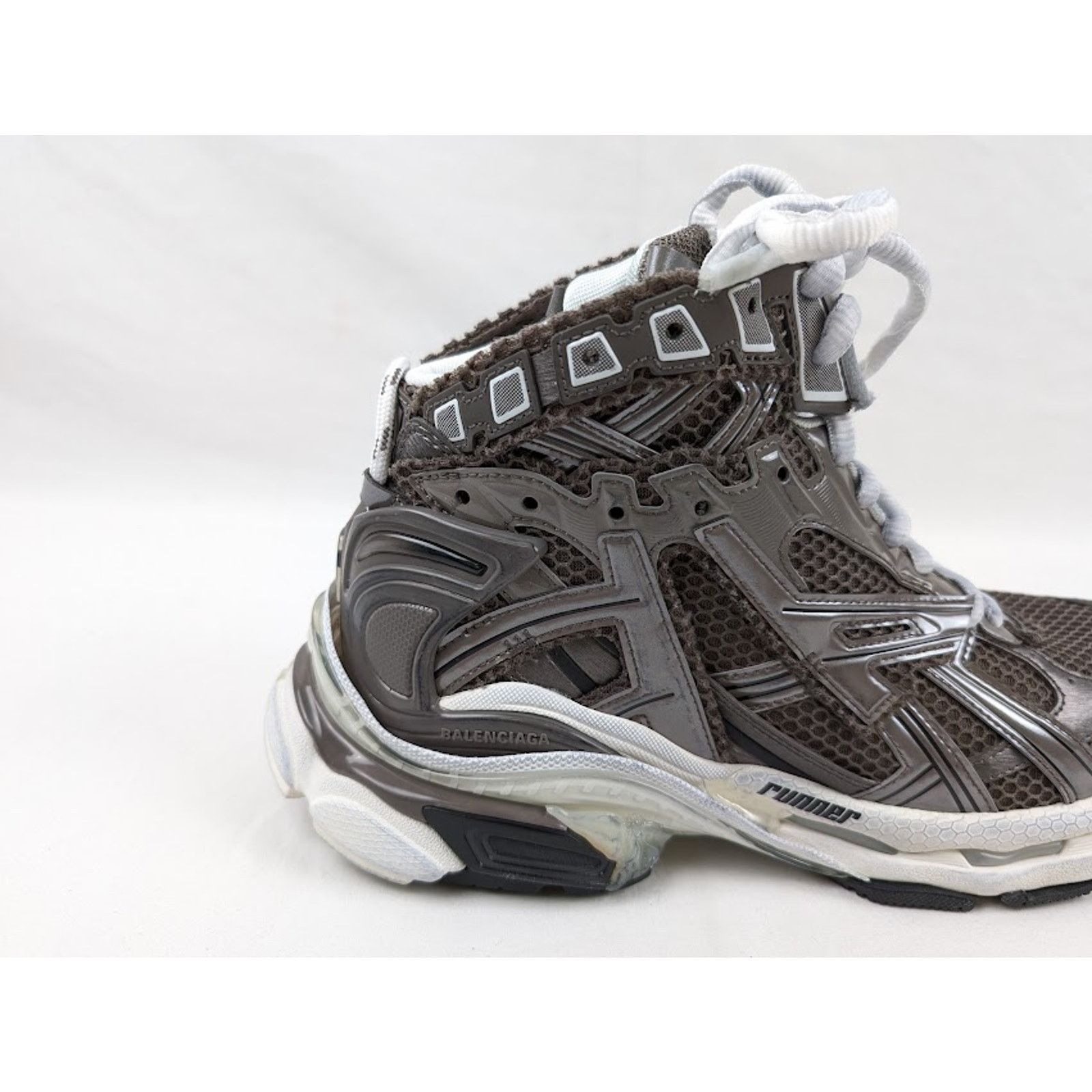 Balenciaga o1rshd1 Runner Hi-Top Sneakers in Grey/White/Black Size US 12 / EU 45 - 3 Thumbnail