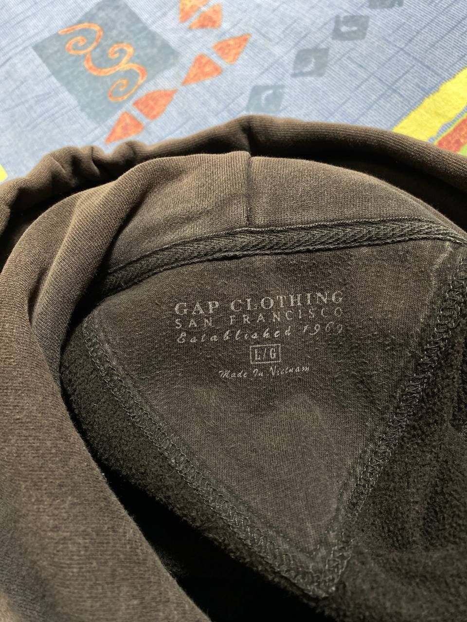 Gap × Japanese Brand Vintage GAP big logo Faded y2k hoodie Size US L / EU 52-54 / 3 - 18 Thumbnail