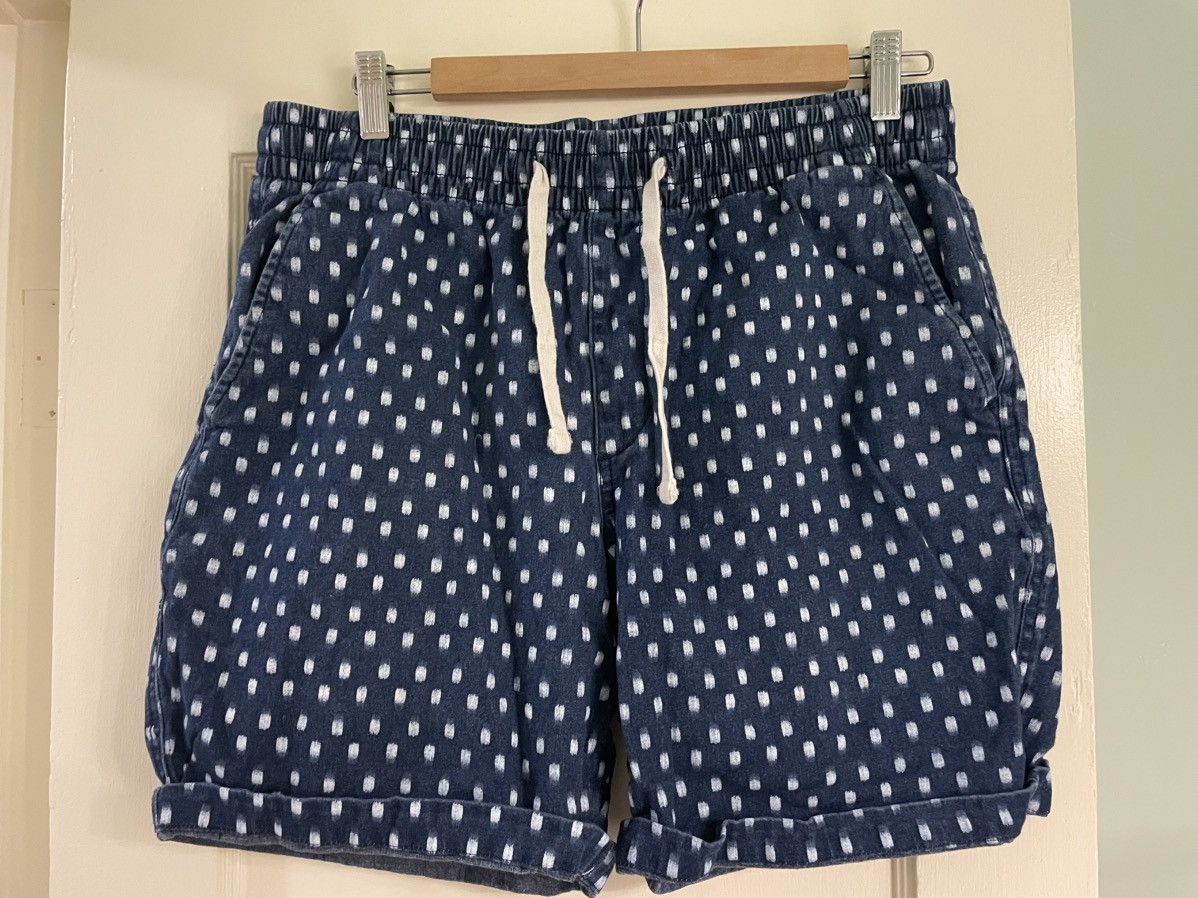 Old Navy Blue Denim Spotted Shorts Size US 34 / EU 50 - 1 Thumbnail