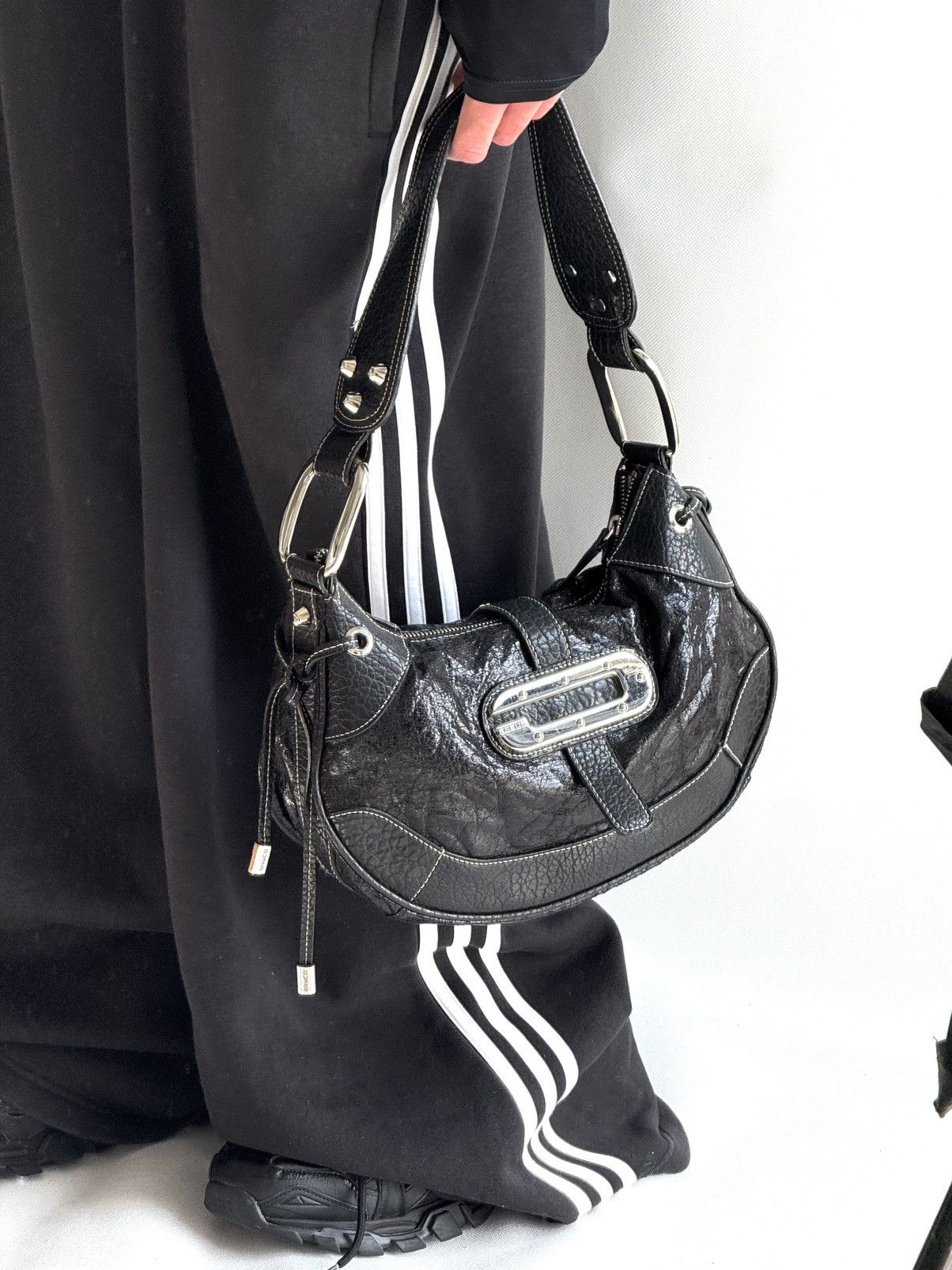 Guess Guess vintage buckle logo bag baguette mini 00s Y2k Handbag Size ONE SIZE - 11 Thumbnail