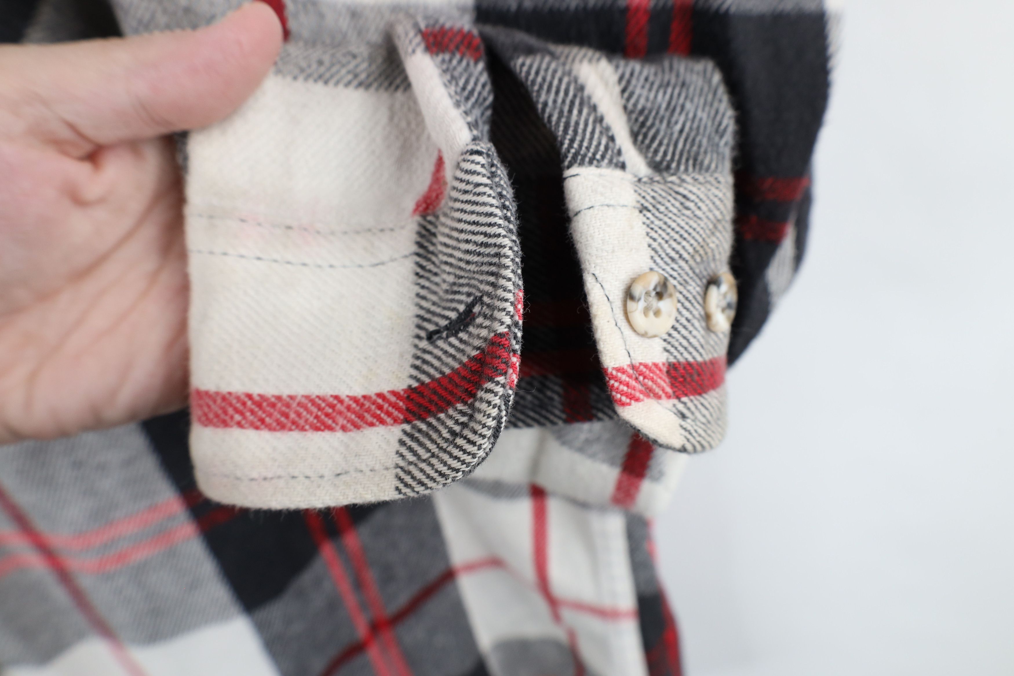 Vintage Vintage 90s Streetwear Heavyweight Flannel Button Shirt USA Size US XL / EU 56 / 4 - 6 Thumbnail