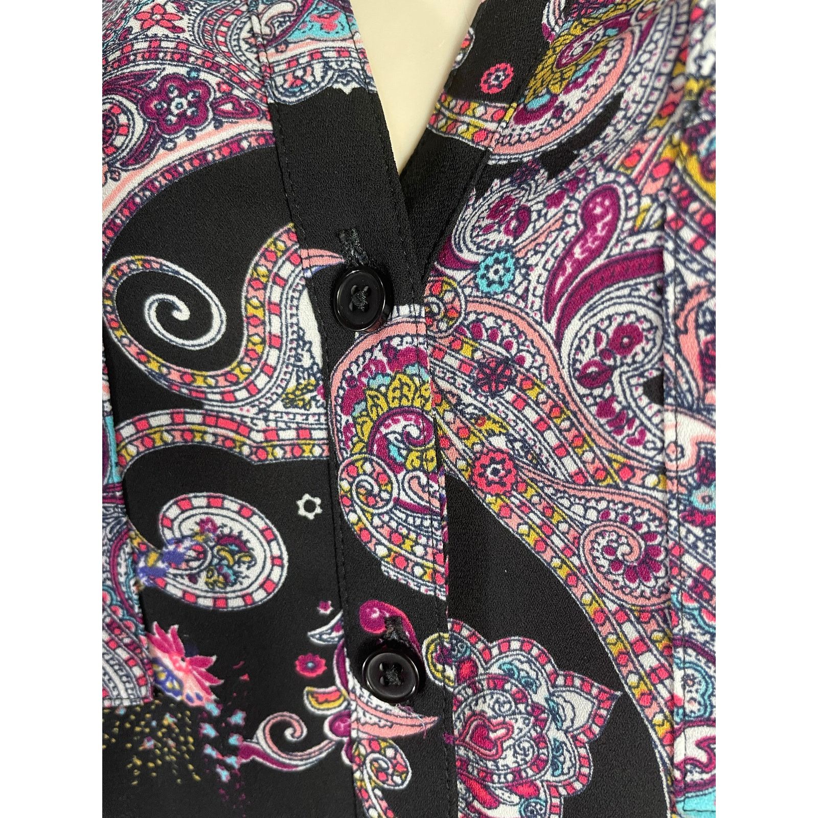 Express Express Women’s Paisley Button Down Shirt XS Boho Blouse Size XS / US 0-2 / IT 36-38 - 10 Thumbnail
