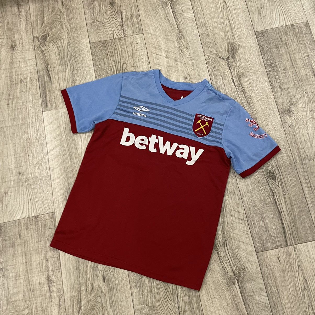 Umbro × Vintage Umbro West Ham betway London basset gold Jeevan jersey shirt Size US S / EU 44-46 / 1 - 1 Thumbnail