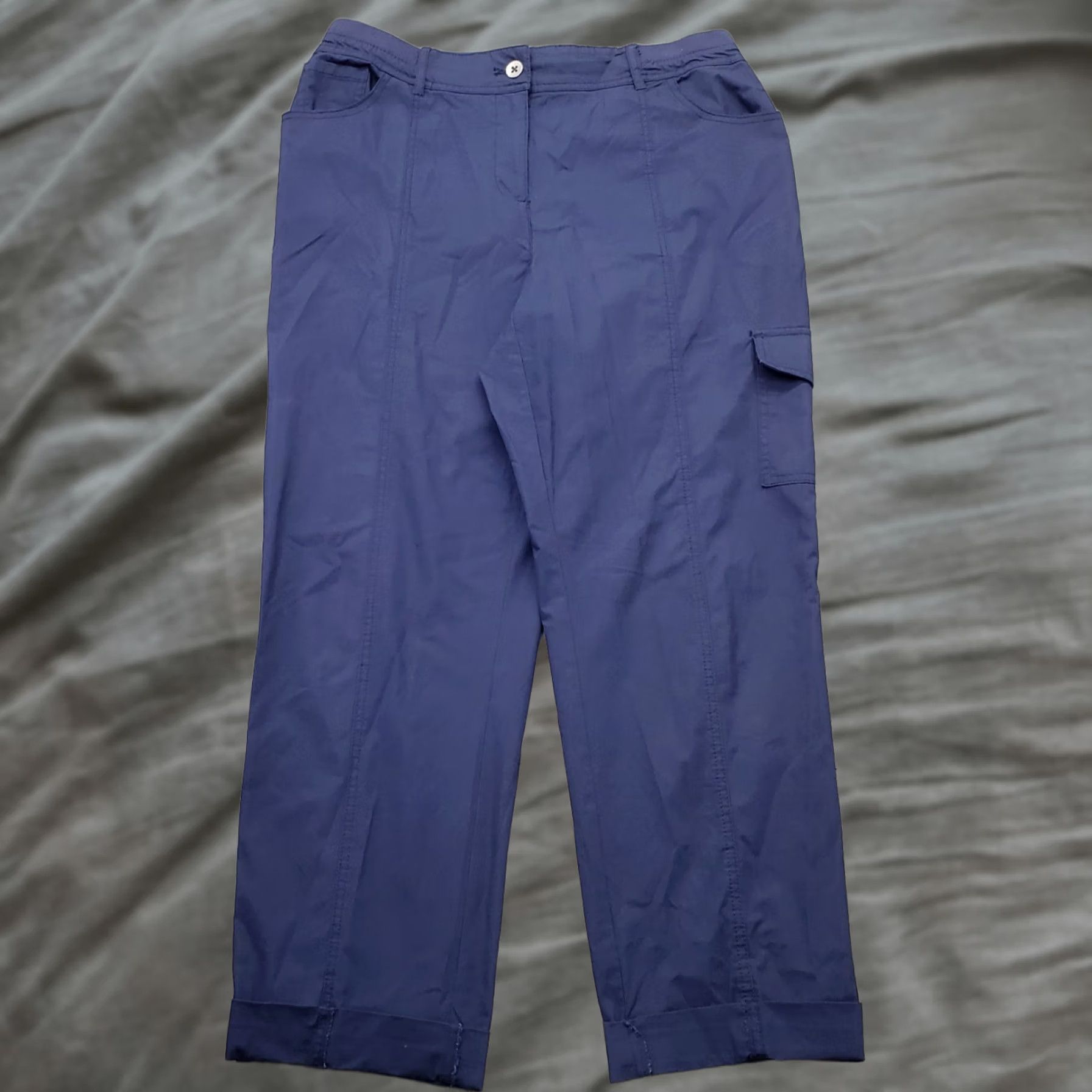 Vintage Chico's Fitigues Cargo Pants Women M Blue Stretch Regular Fit Cuff Hem Size 32" / US 10 / IT 46 - 1 Thumbnail
