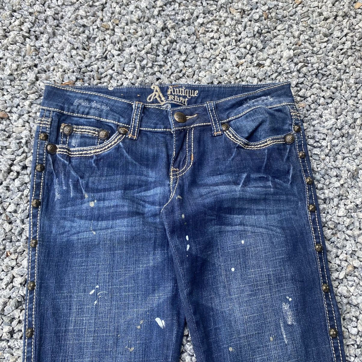 Seditionaries ANTIQUE RIVET STUDDED CROSS CH INSPIRED JEANS Size US 28 / EU 44 - 4 Thumbnail