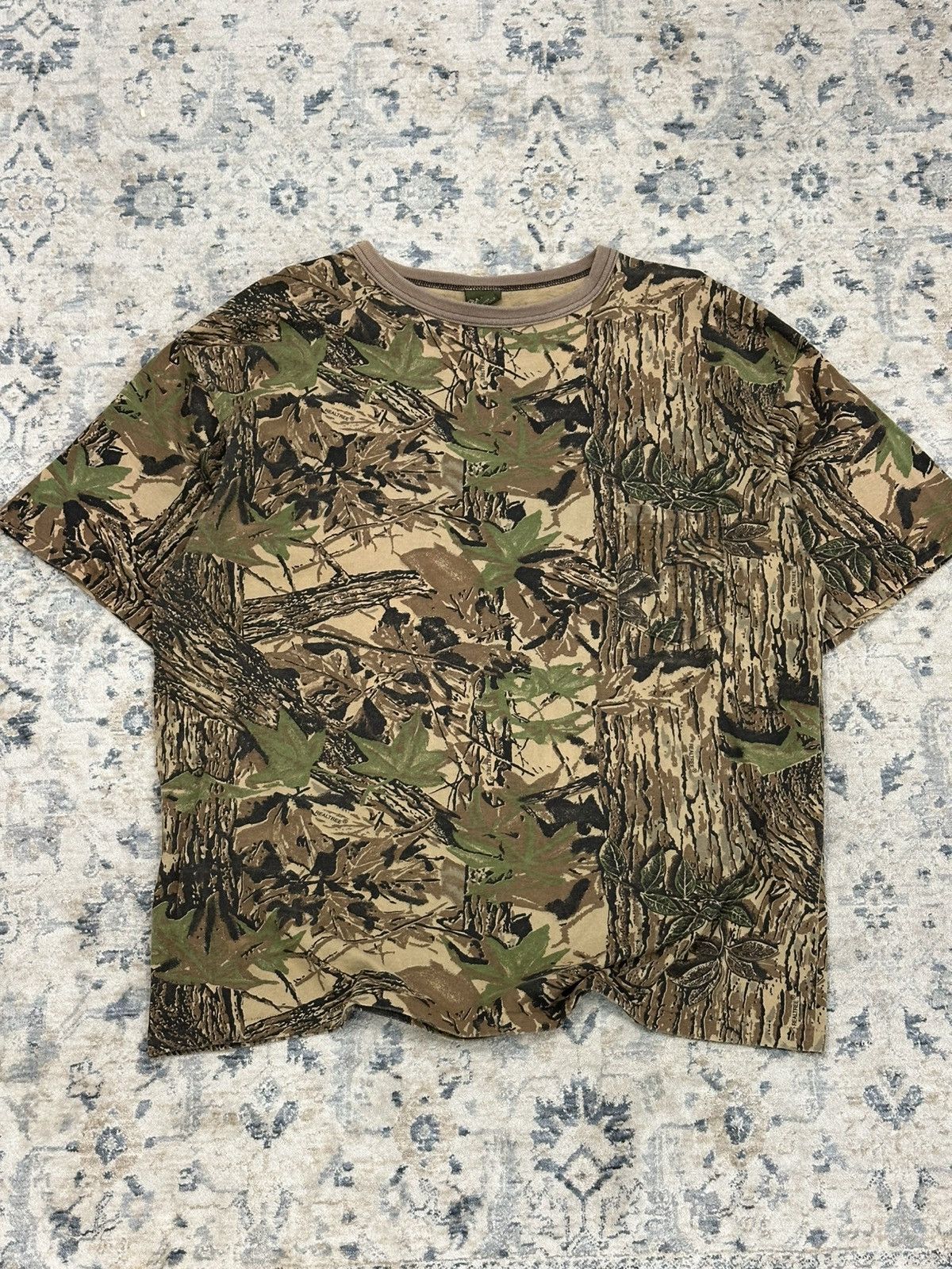 Realtree Vintage Spartan Realtree Pocket T-Shirt Mens XXL Hunting Size US XXL / EU 58 / 5 - 9 Thumbnail