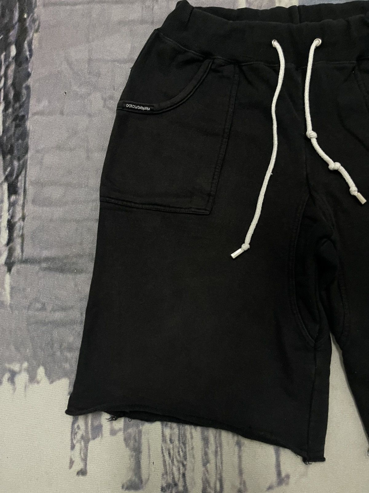 Dolce & Gabbana 2000s DOLCE & GABBANA ITALIA RUGBY CHOPPED SHORT PANT Size US 30 / EU 46 - 4 Thumbnail